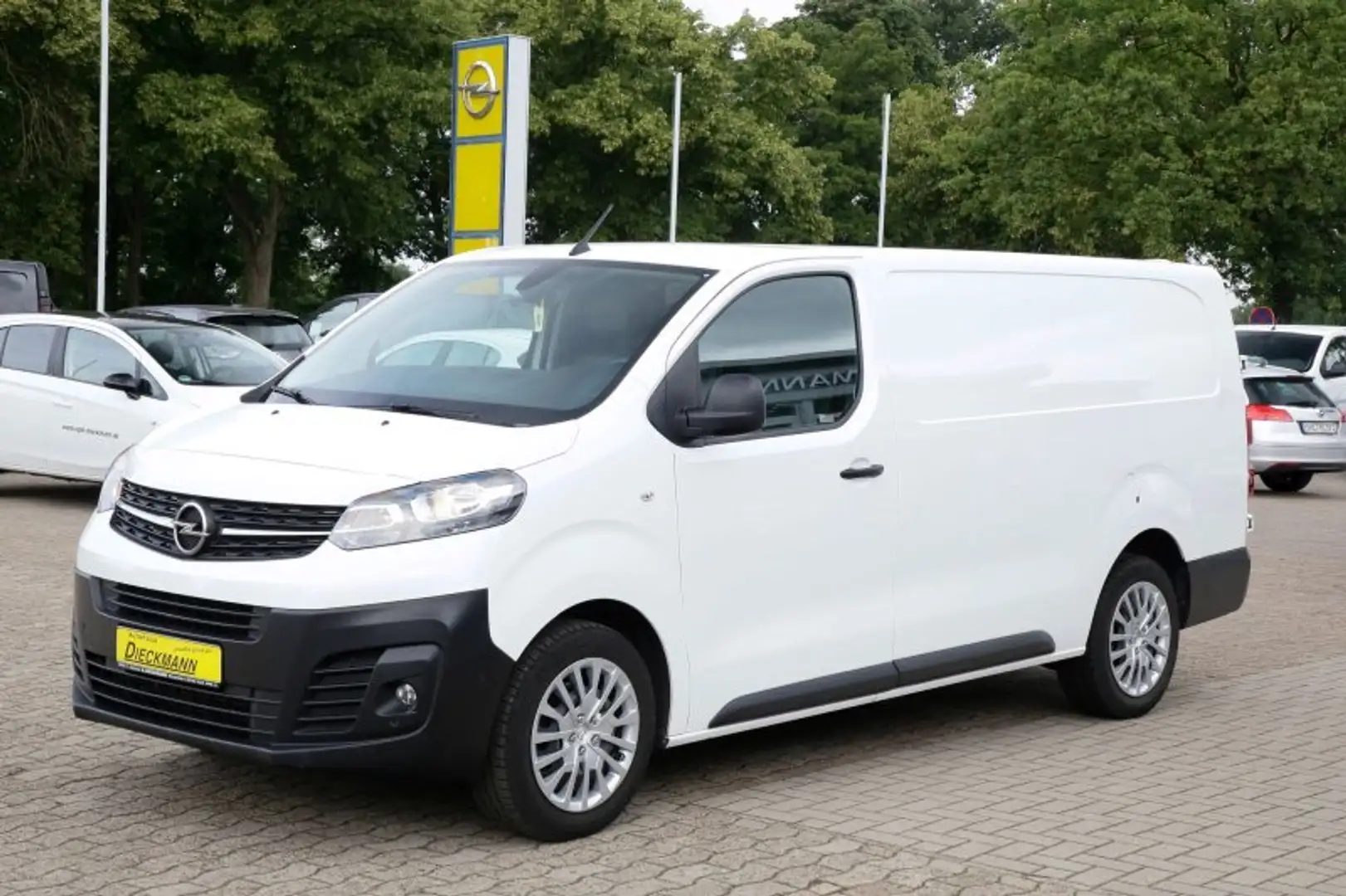 Opel Vivaro 2.0 AT Cargo L Edition PDC SHZ Holzboden Multmedia Weiß - 2