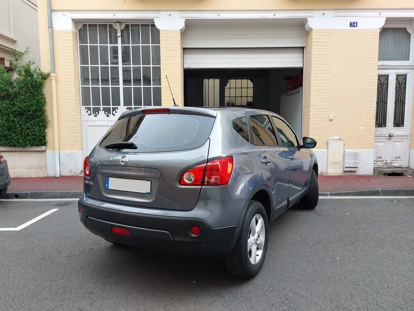 Nissan Qashqai 1.6 115ch Acenta BVM 1ère main FR, Crit'air 2 Bleu - 2