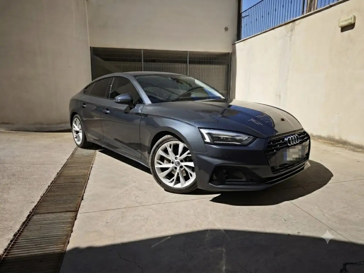 Audi A5 Sportback 40 2.0 tdi Business Advanced 190cv s-tro — photo 1 of 7