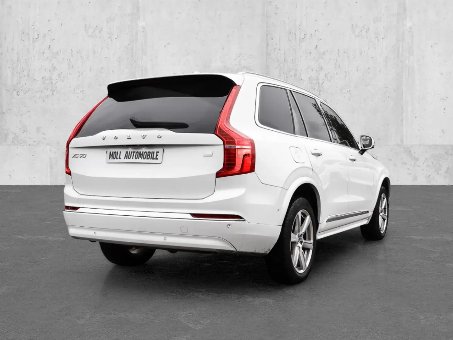 Volvo XC90 Plus Bright Recharge Plug-In Hybrid AWD T8 Twin En Weiß - 2
