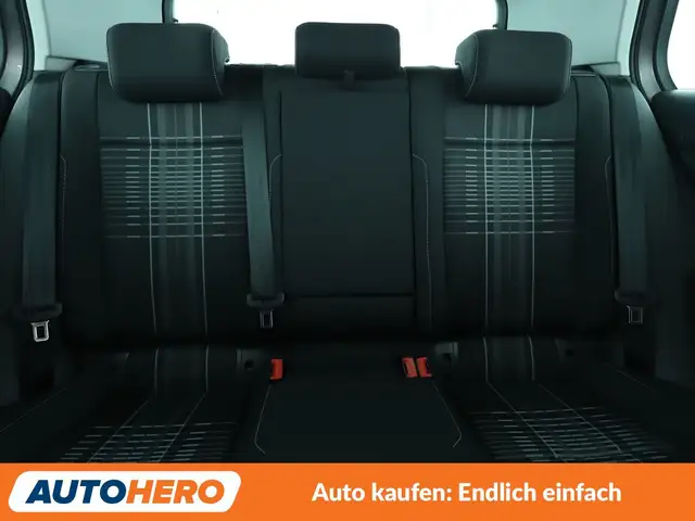 Volkswagen Golf view 15