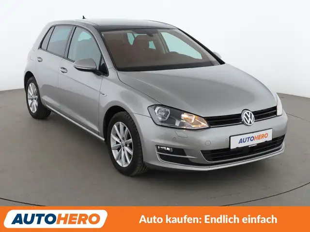 Volkswagen Golf view 8