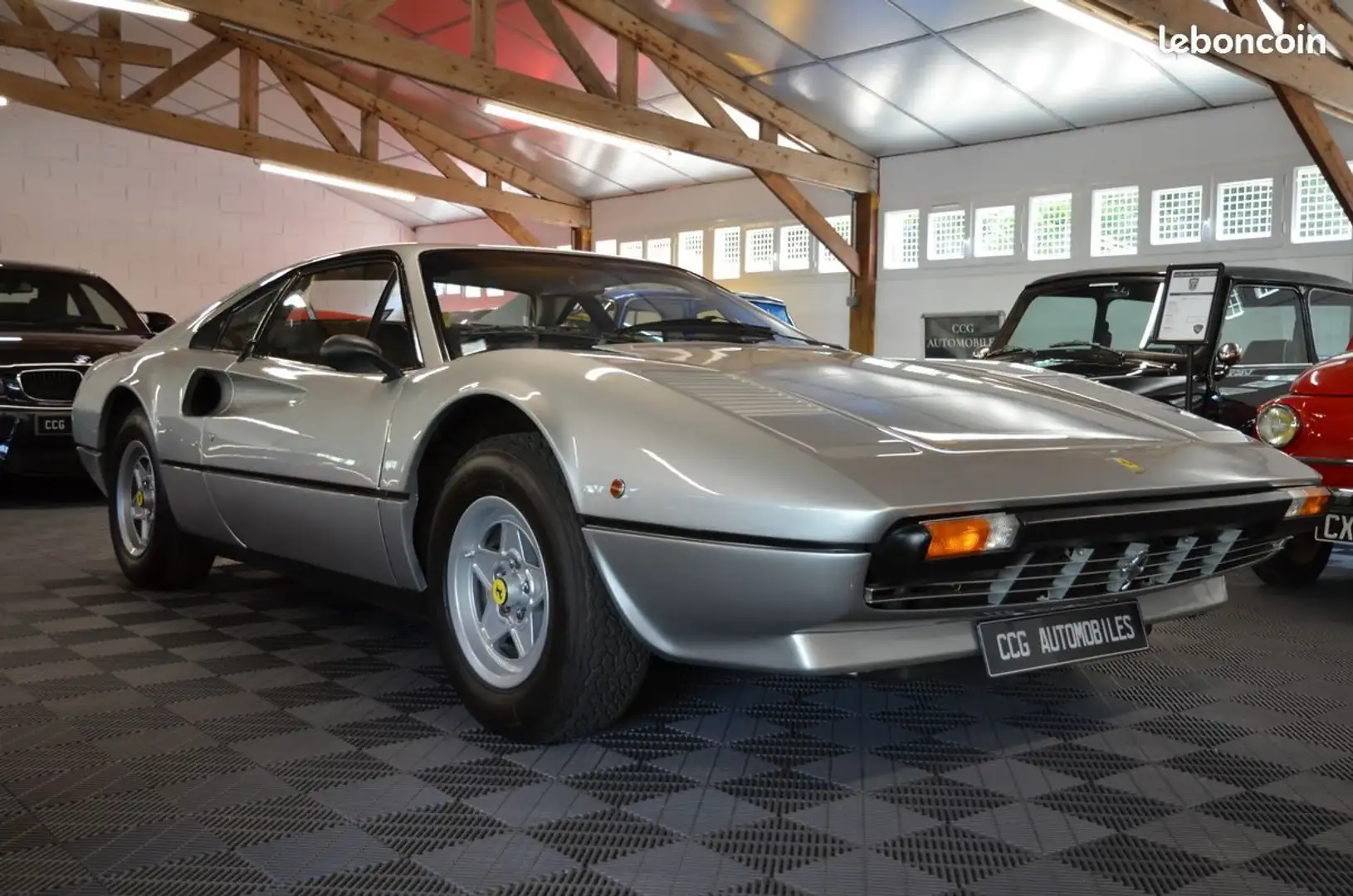 Ferrari 308 carburateur Grau - 2