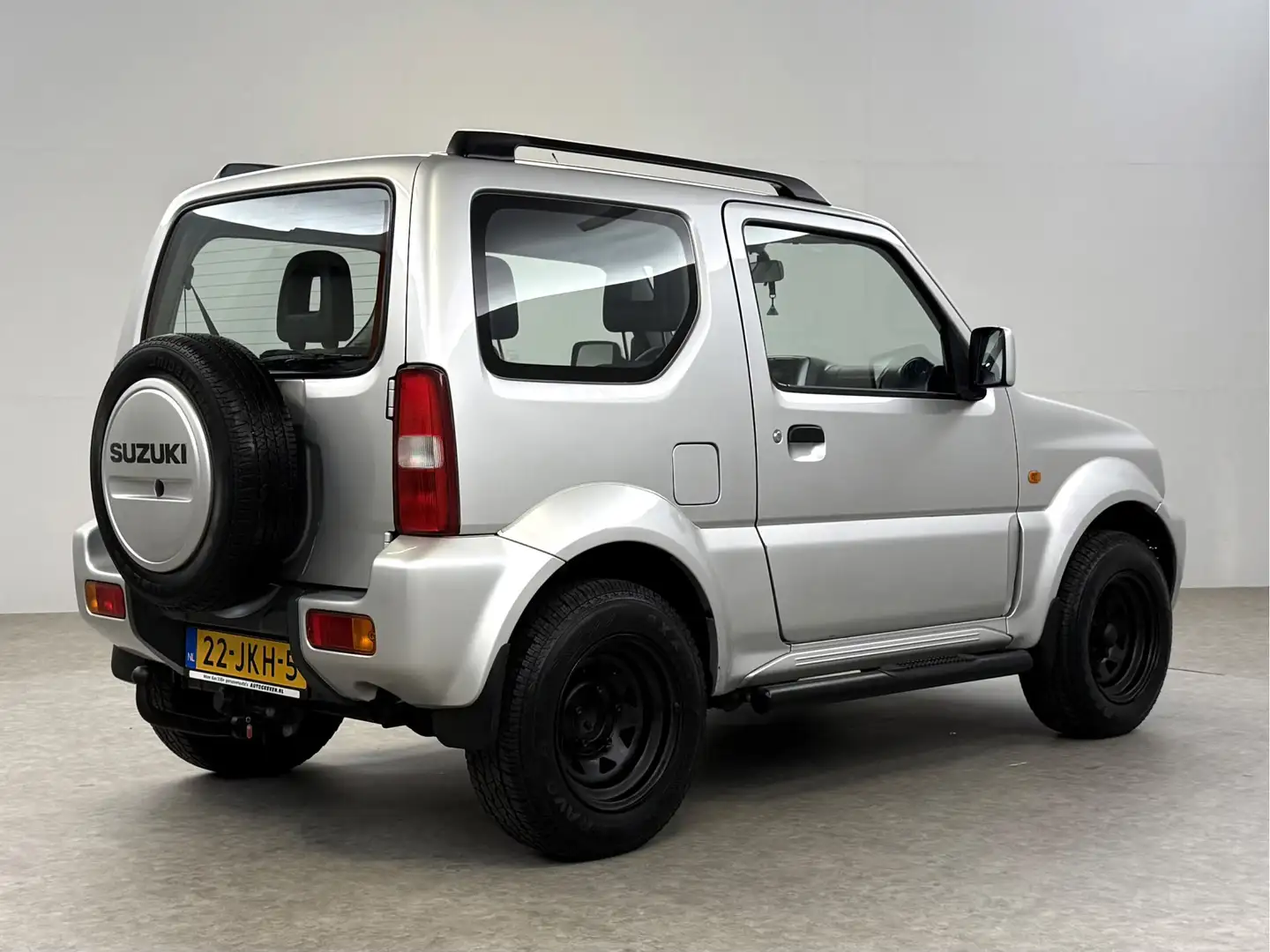 Suzuki Jimny 1.3 JLX 4WD | Bullbar | Trekhaak | Bluetooth | NAP Argent - 2