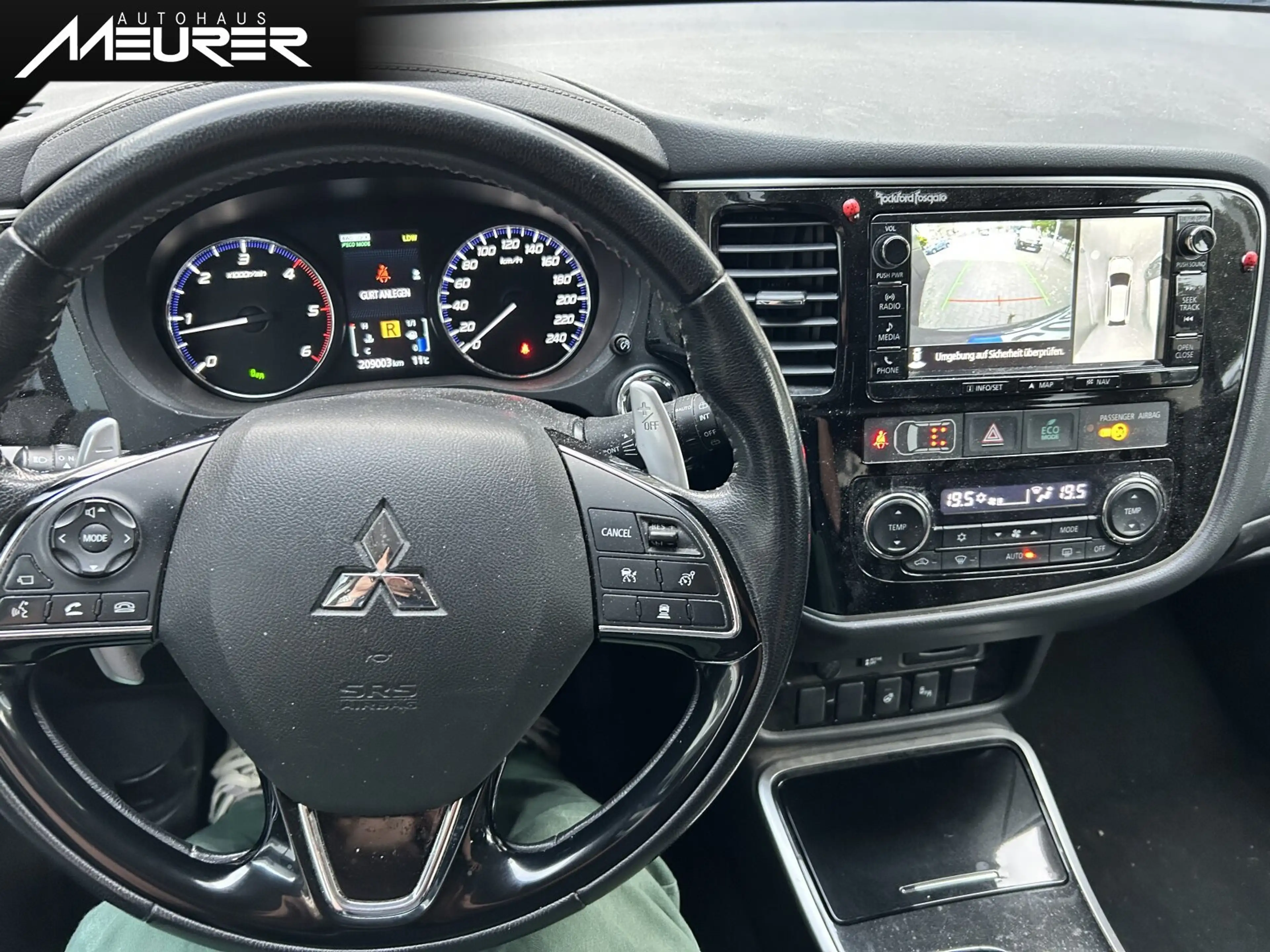 Mitsubishi Outlander Outlander 2.2 DI-D Top 4WD Nav/SHD/Händlerfahrz — photo 6