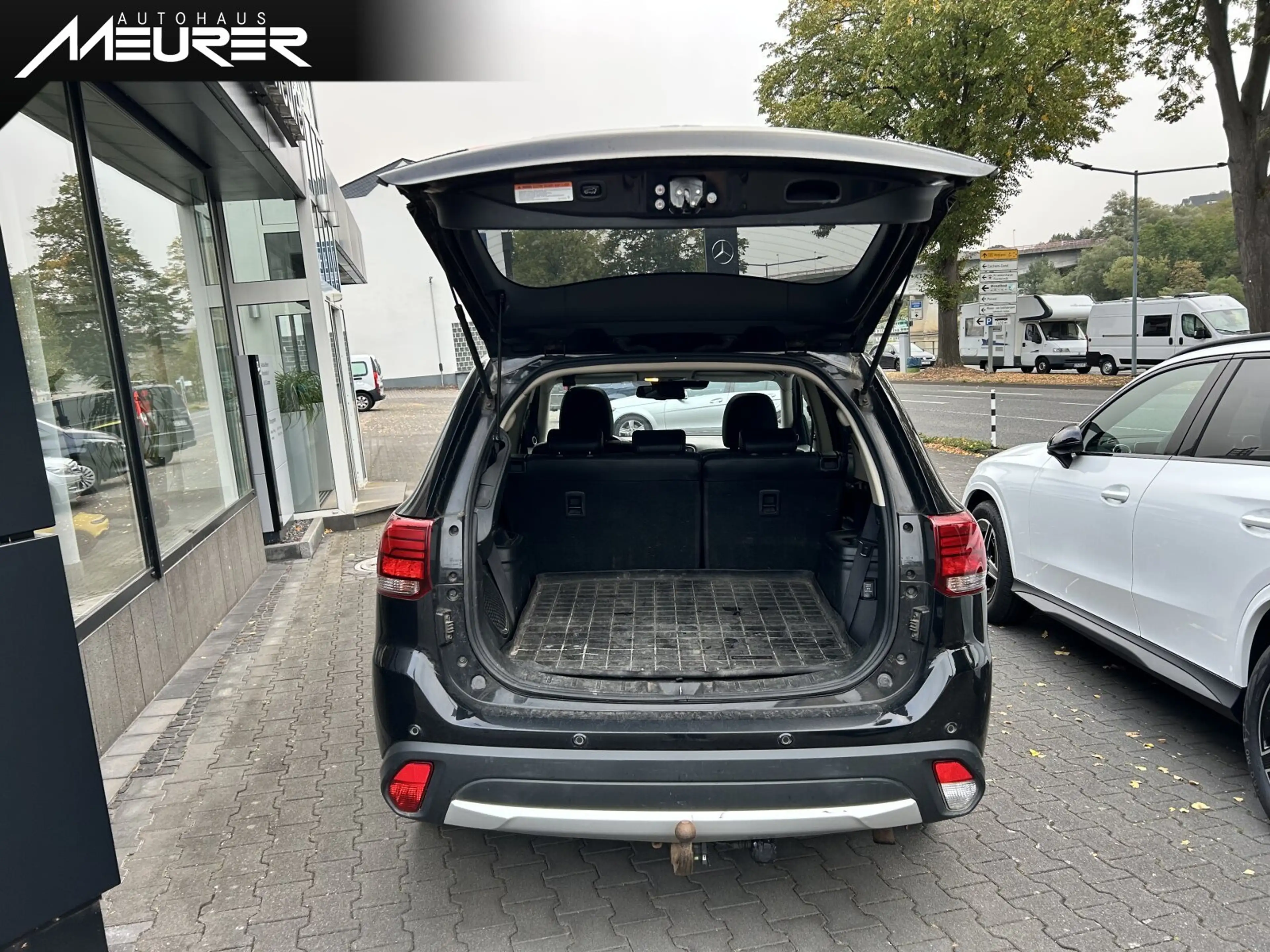 Mitsubishi Outlander Outlander 2.2 DI-D Top 4WD Nav/SHD/Händlerfahrz — photo 8