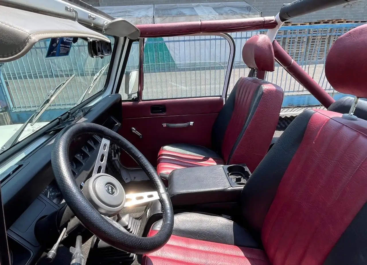 Jeep Wrangler Hard Top 2.5 Laredo, foto 3