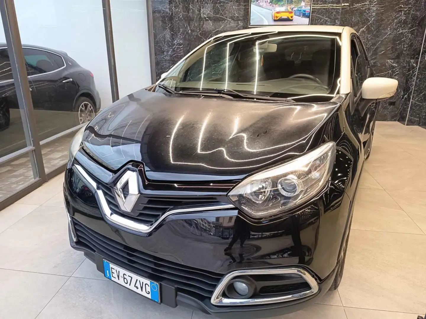 Renault Captur 1.2 TCe 120 CV EDC Start&Stop Intens Schwarz - 2