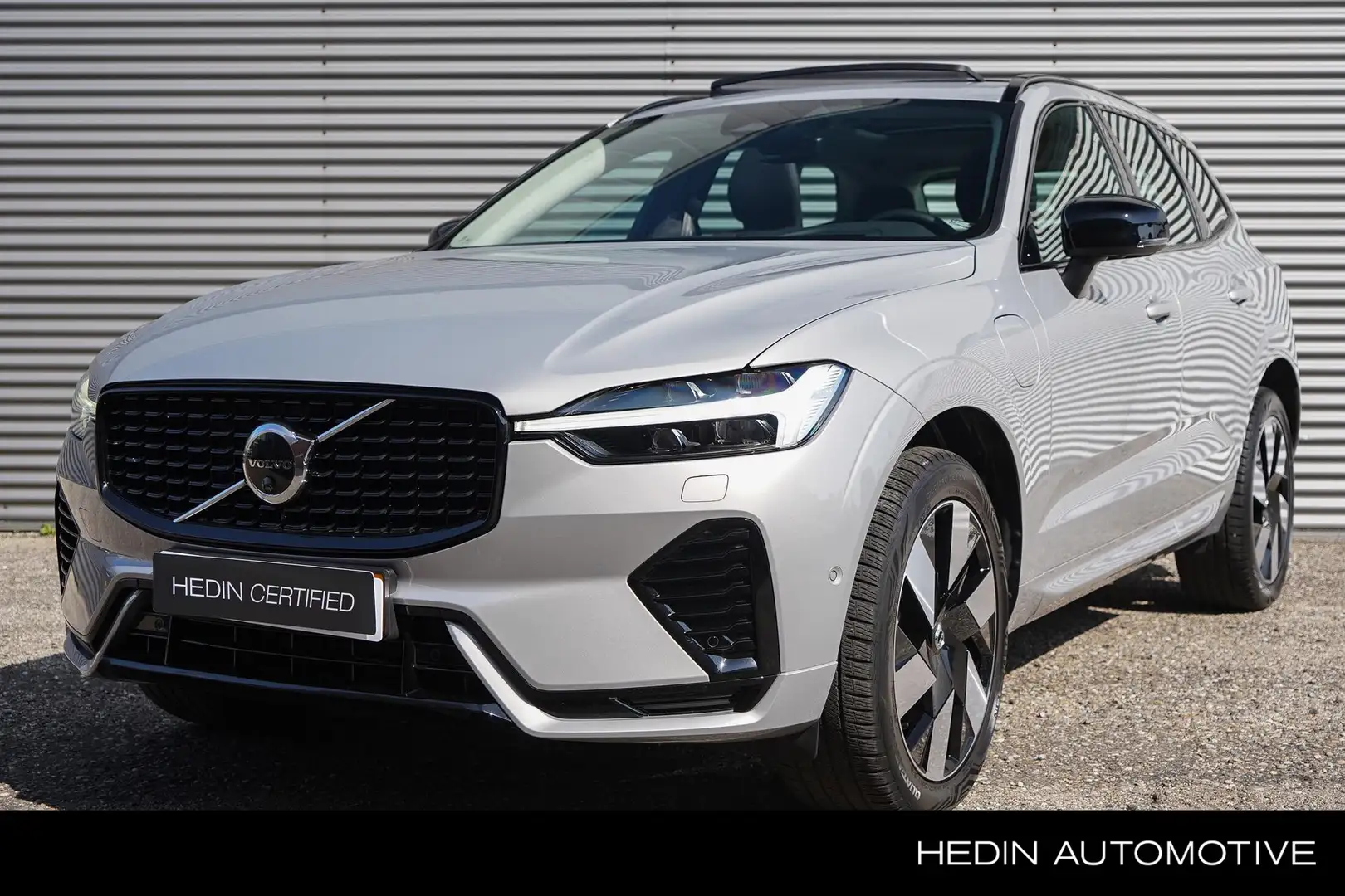 Volvo XC60 T6 Plug-in hybrid AWD Ultimate Dark | Pano. dak | Gris - 1