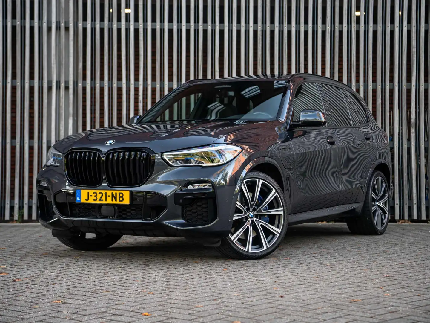 BMW X5 XDrive45e High Exe. M-Sport Individual |NL-AUTO| B Gris - 1