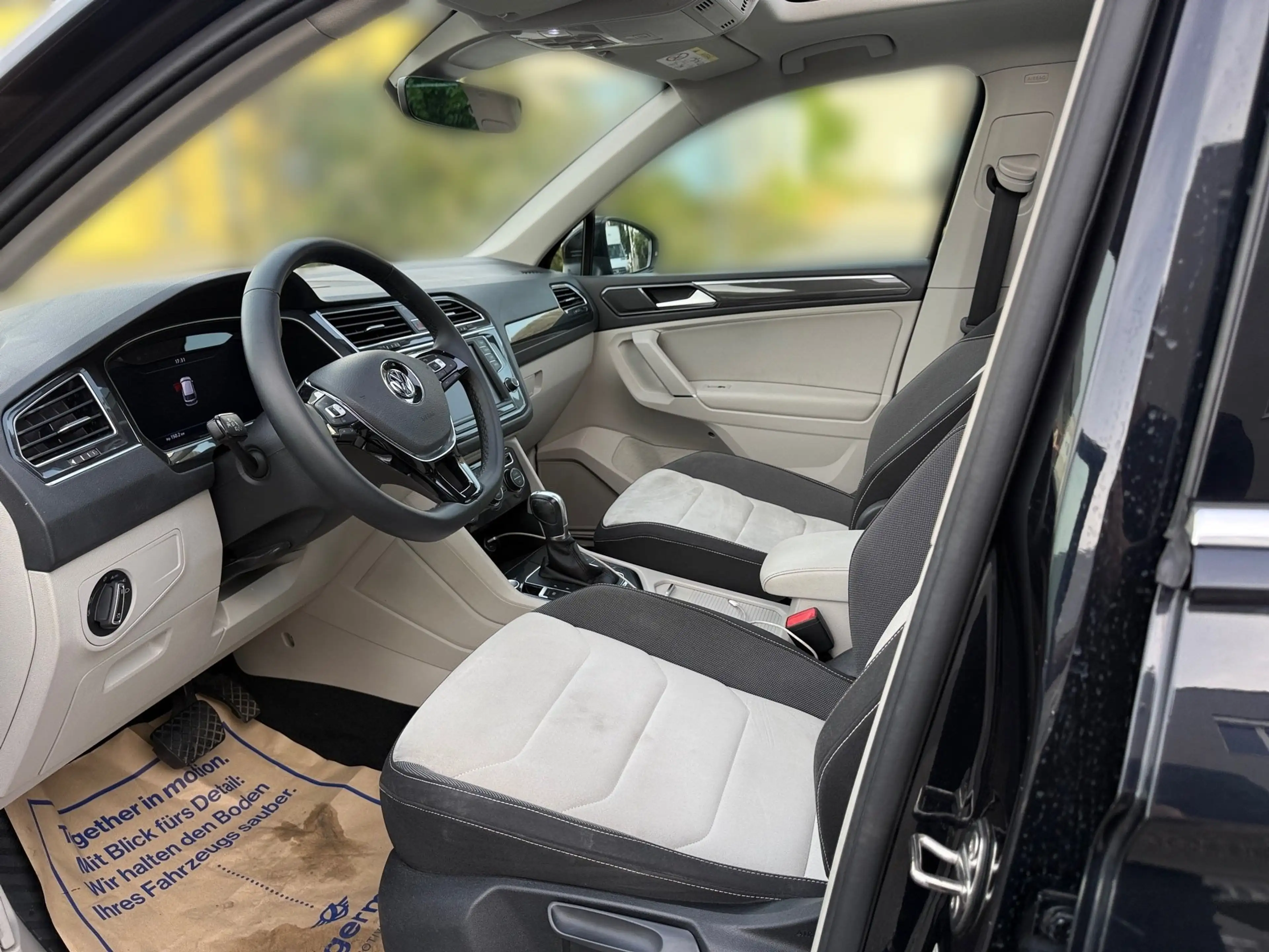 Volkswagen Tiguan 2.0 TDI Highline 4Motion DSG. | Panorama | Virtual — photo 11