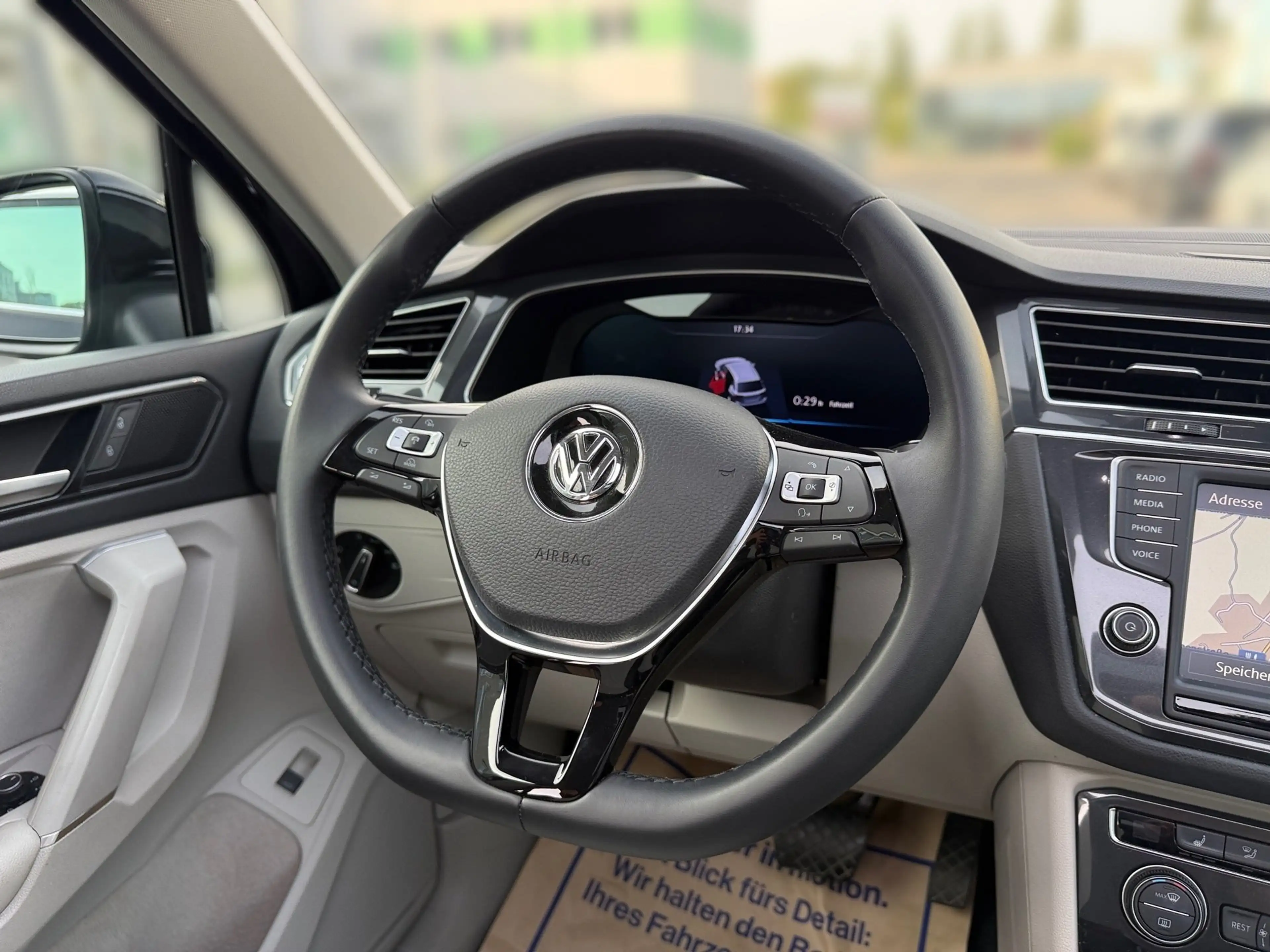 Volkswagen Tiguan 2.0 TDI Highline 4Motion DSG. | Panorama | Virtual — photo 14