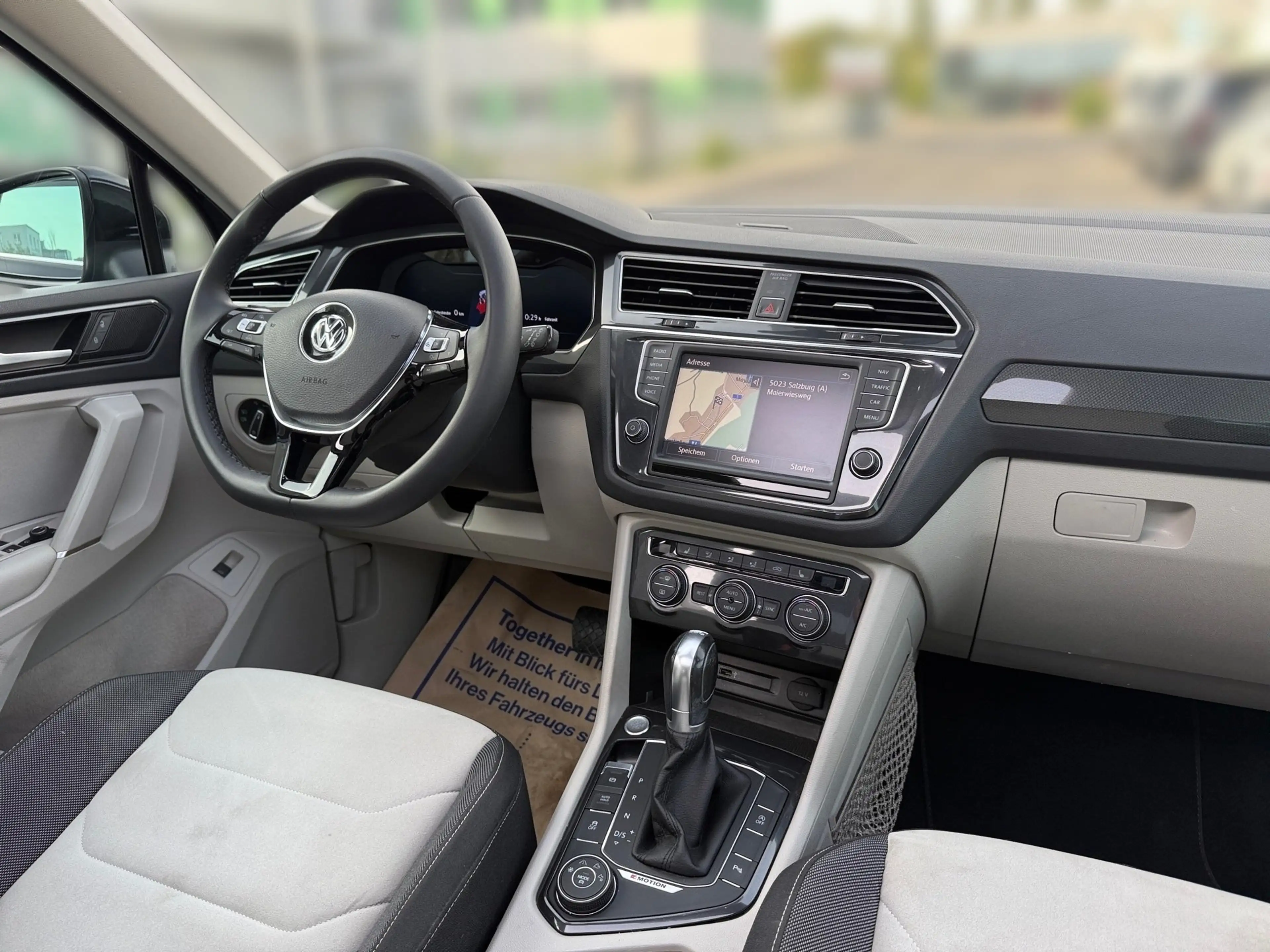 Volkswagen Tiguan 2.0 TDI Highline 4Motion DSG. | Panorama | Virtual — photo 12