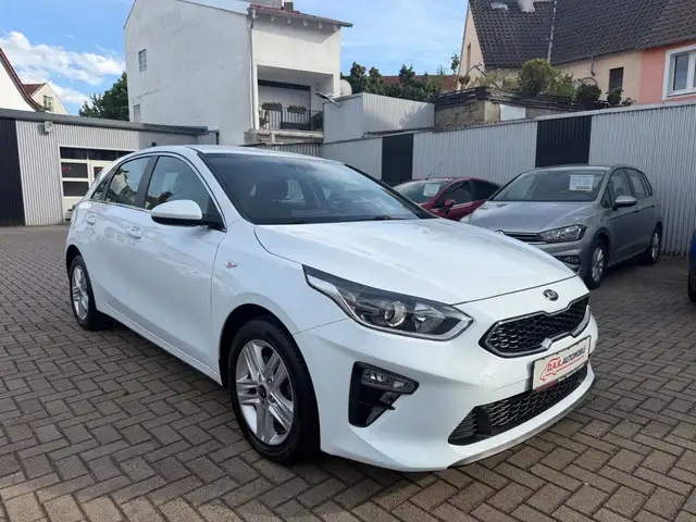 Kia Ceed / cee'd 2.Hand+50TKM+R.Kamera+SHZ+Allwetter