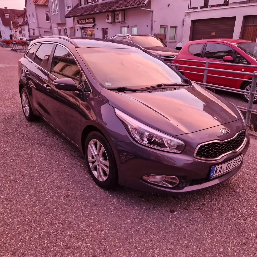 Kia Ceed SW / cee'd SW Edition 7 Grau - 2