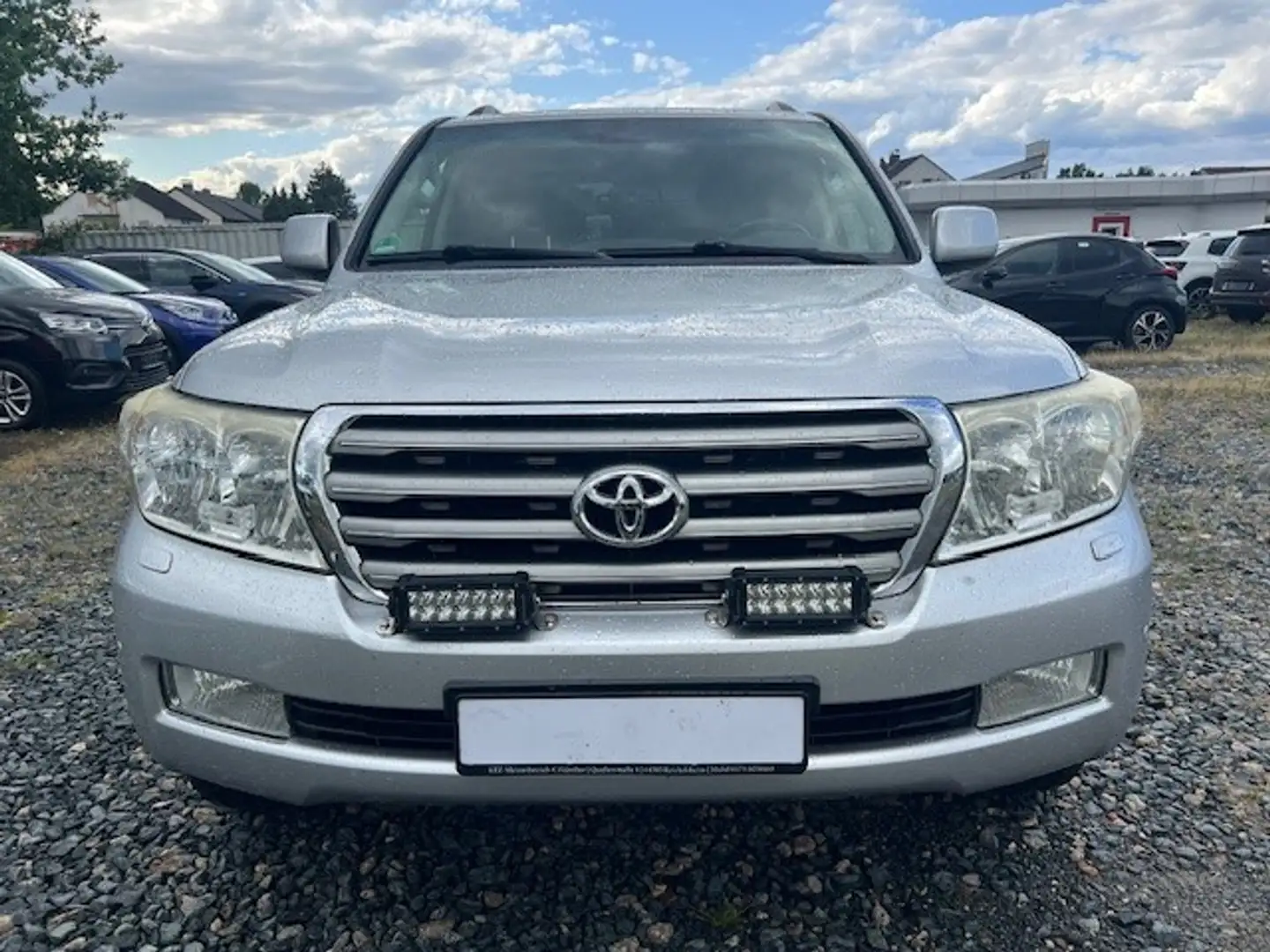 Toyota Land Cruiser V8 D-4D Automatik Executive 5 Sitzer Silber - 2