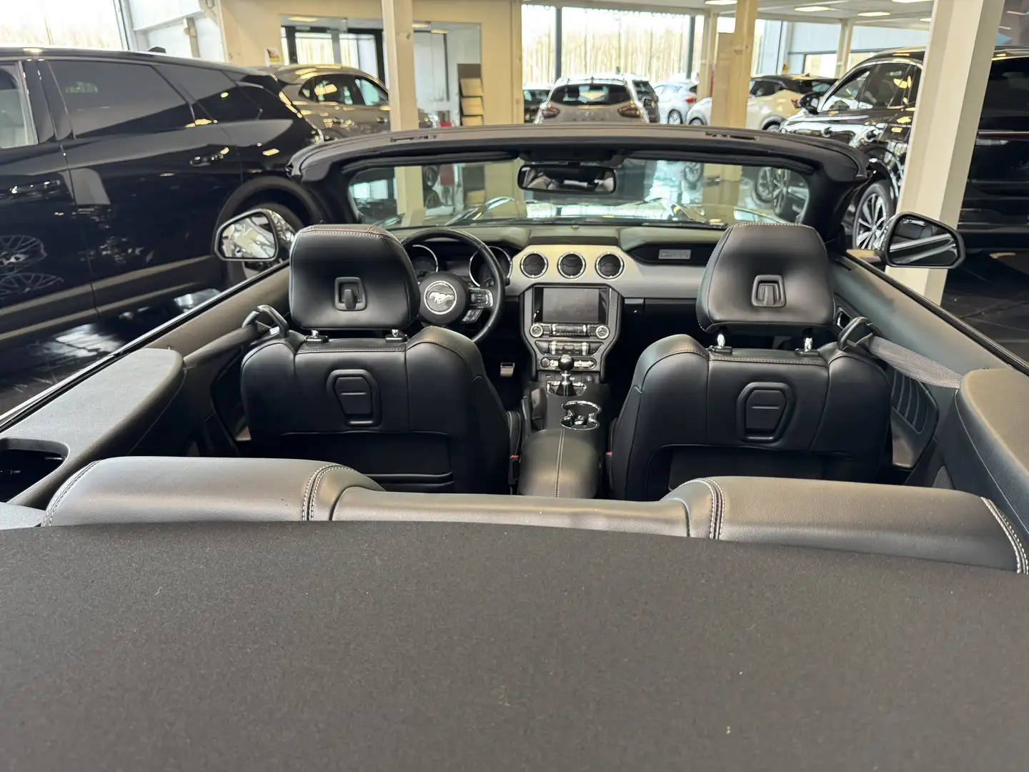 Ford Mustang Mustang cabrio 2.3 /extra set 22"/1j gar(1) Grau - 2