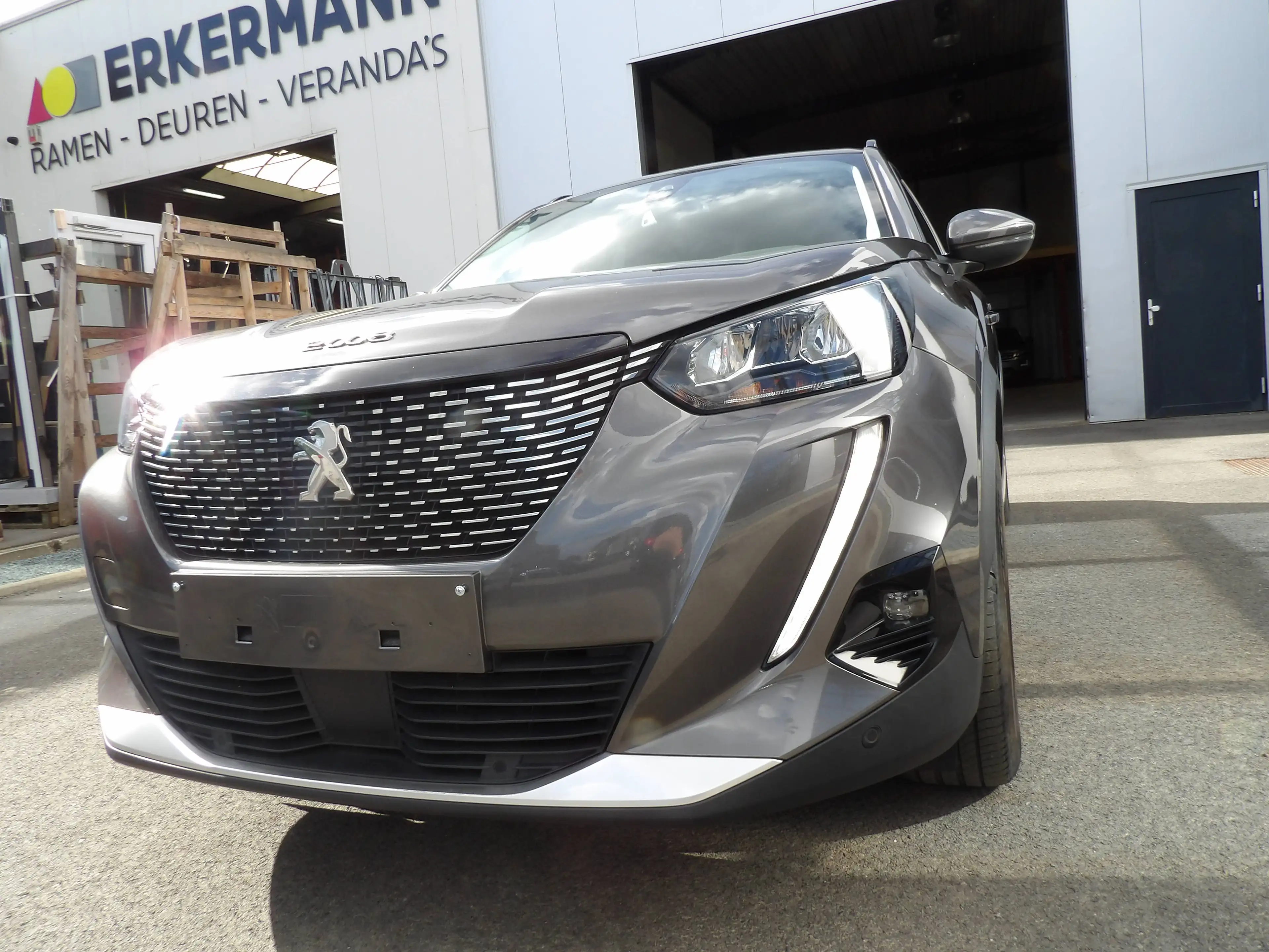 Peugeot 2008 2008 1.2 PureTech Allure Pack S — photo 4