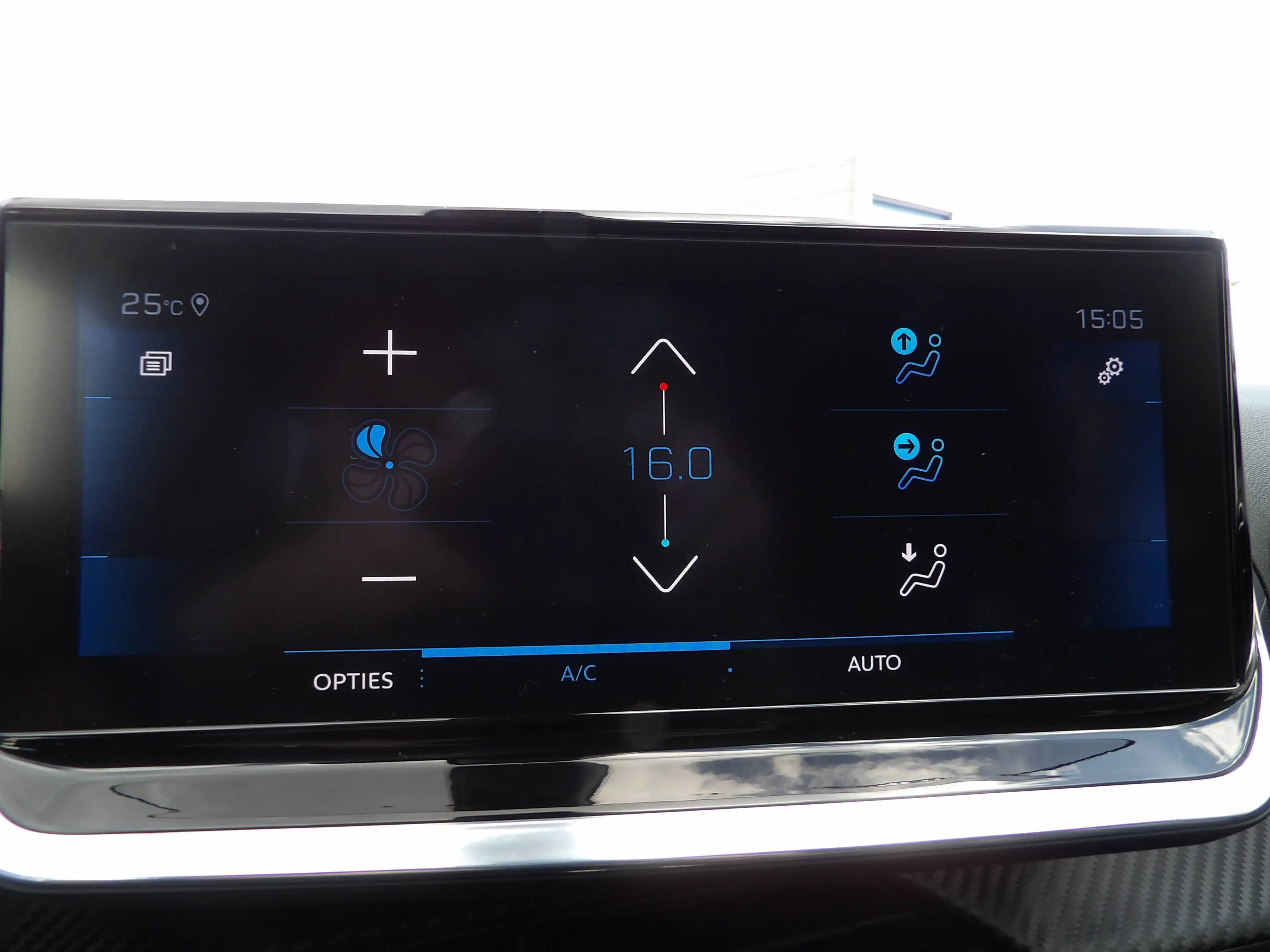 Peugeot 2008 2008 1.2 PureTech Allure Pack S — photo 11