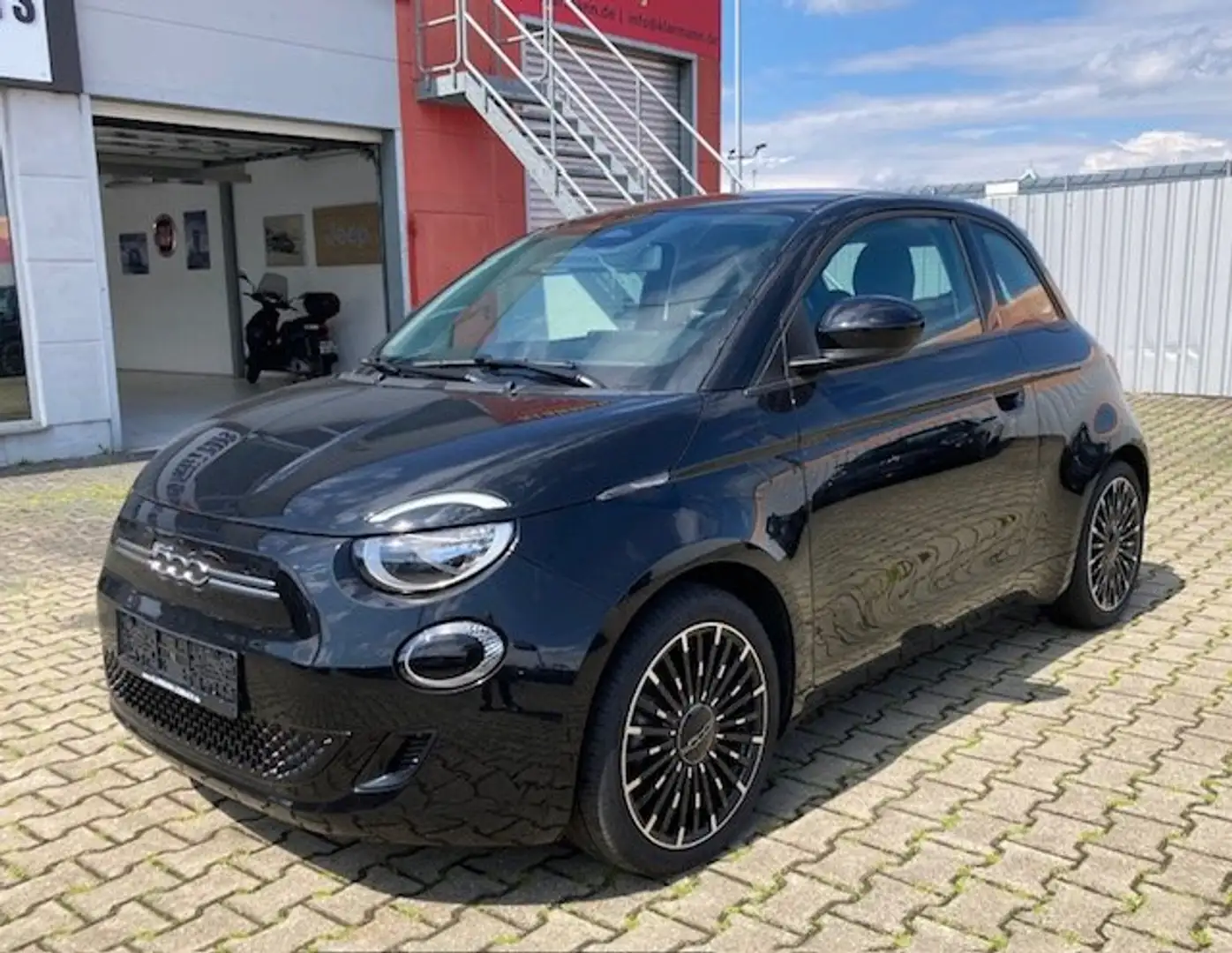 Fiat 500e Icon 42kWh/Kamera/Sitzheizung/Navi/Keyless Schwarz - 1