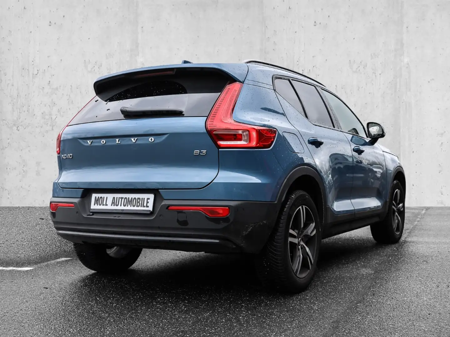 Volvo XC40 Plus Dark 2WD B3 EU6d digitales Cockpit Memory Sit Blau - 2