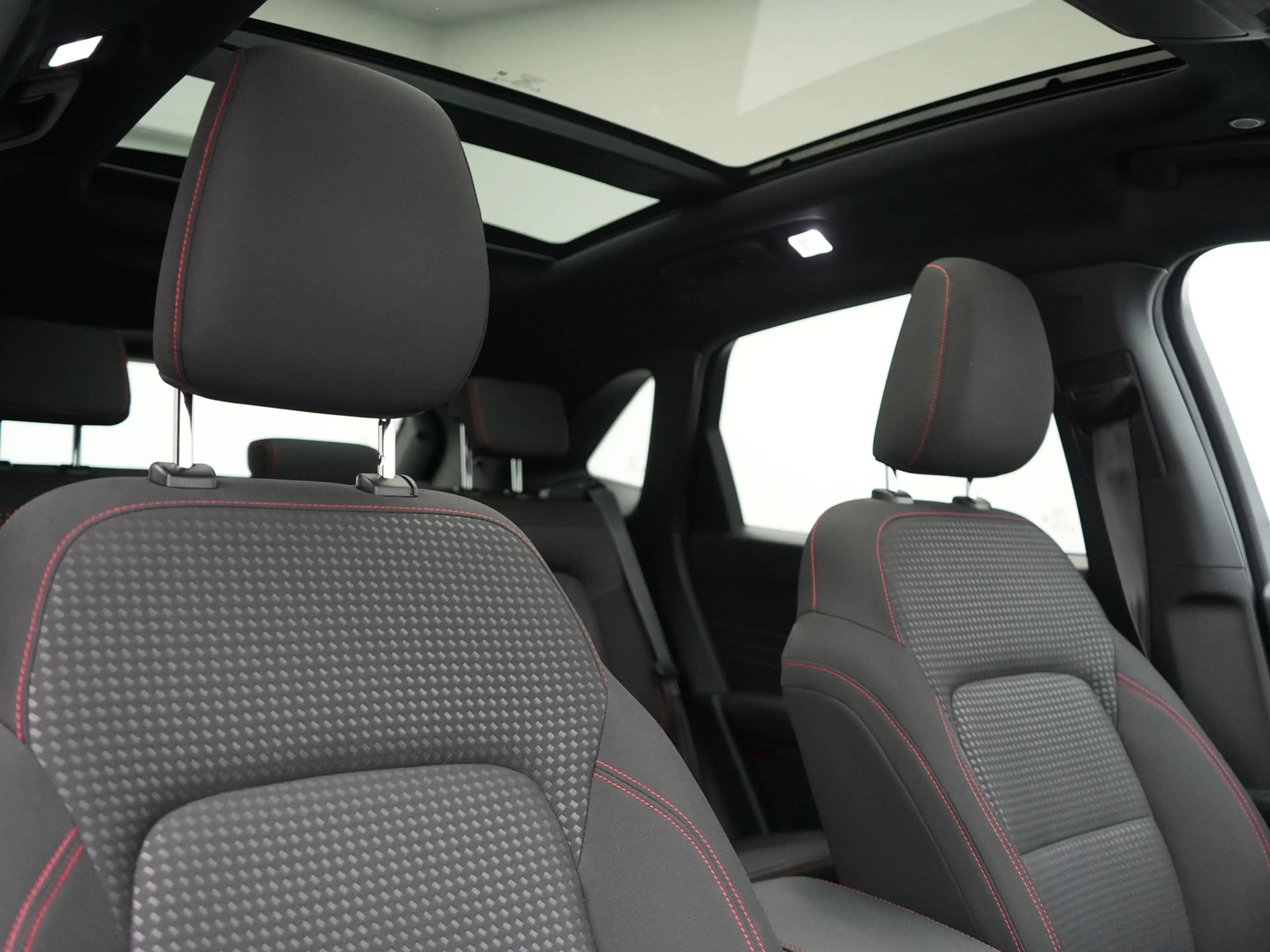Ford Kuga 2.5 PHEV ST-Line 225pk Dealer O.H | Trekhaak Af Fa — photo 5