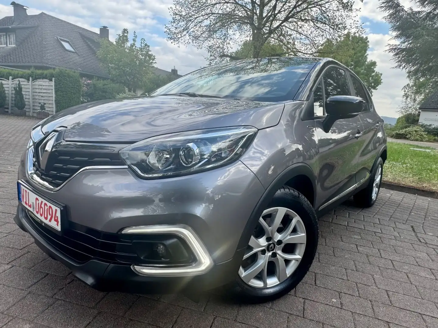 Renault Captur Intens*LED*PDC*NAVI*TEMPOM*KLIMA*KAMERA Nero - 1