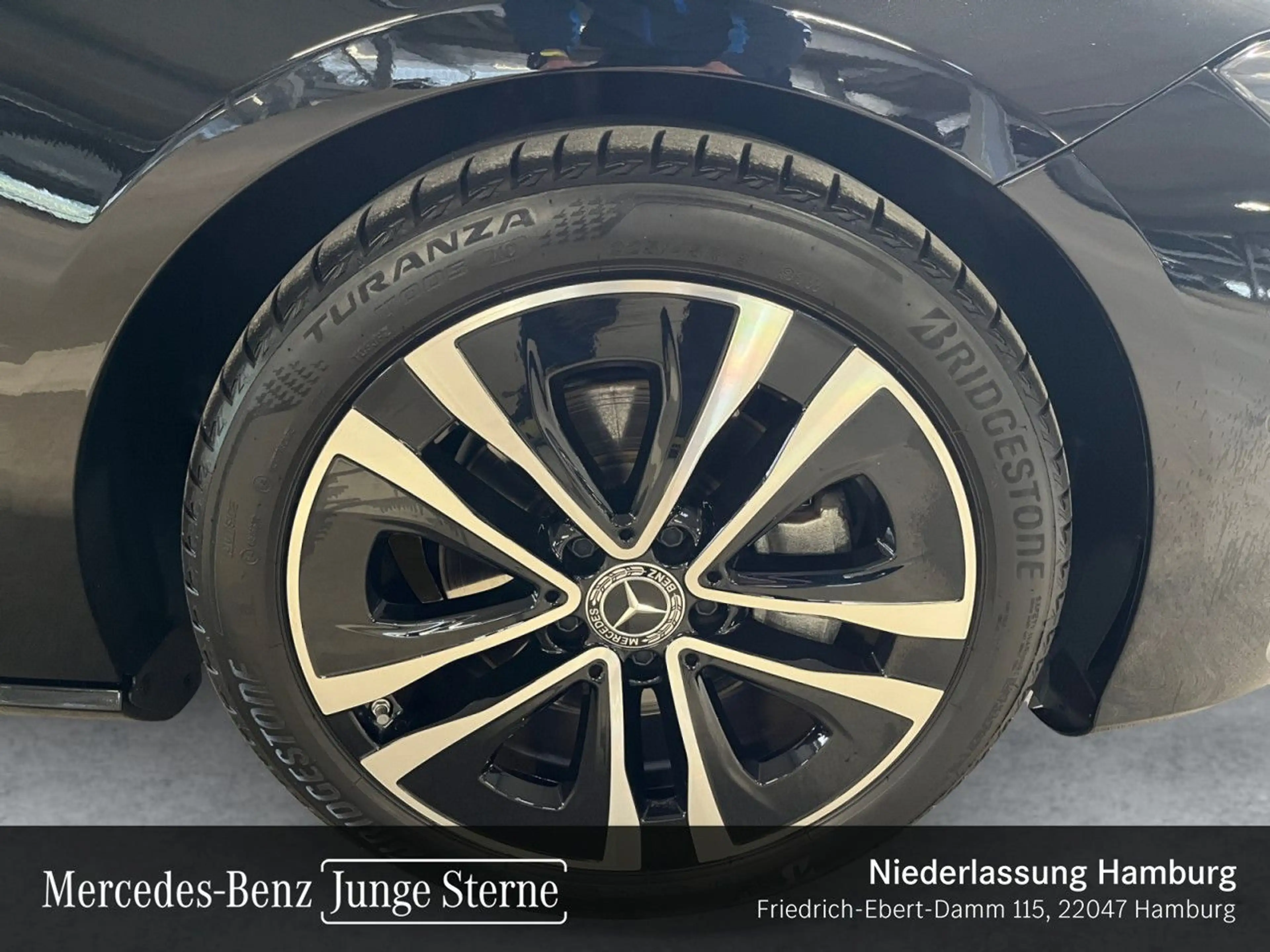 Mercedes-Benz CLA 180 PROGRESSIVE+NIGHT+LED+BURMESTER+KAMERA+7G — photo 3
