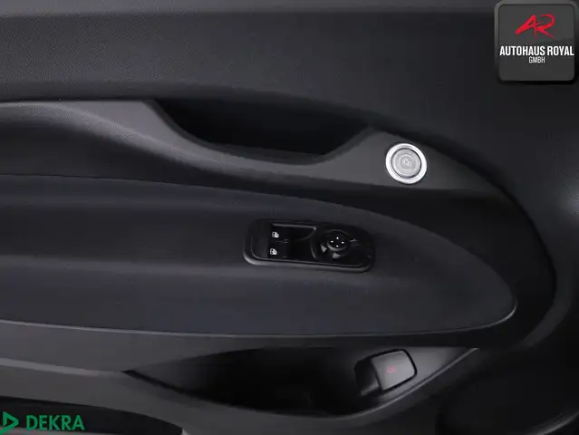 Fiat 500e view 13