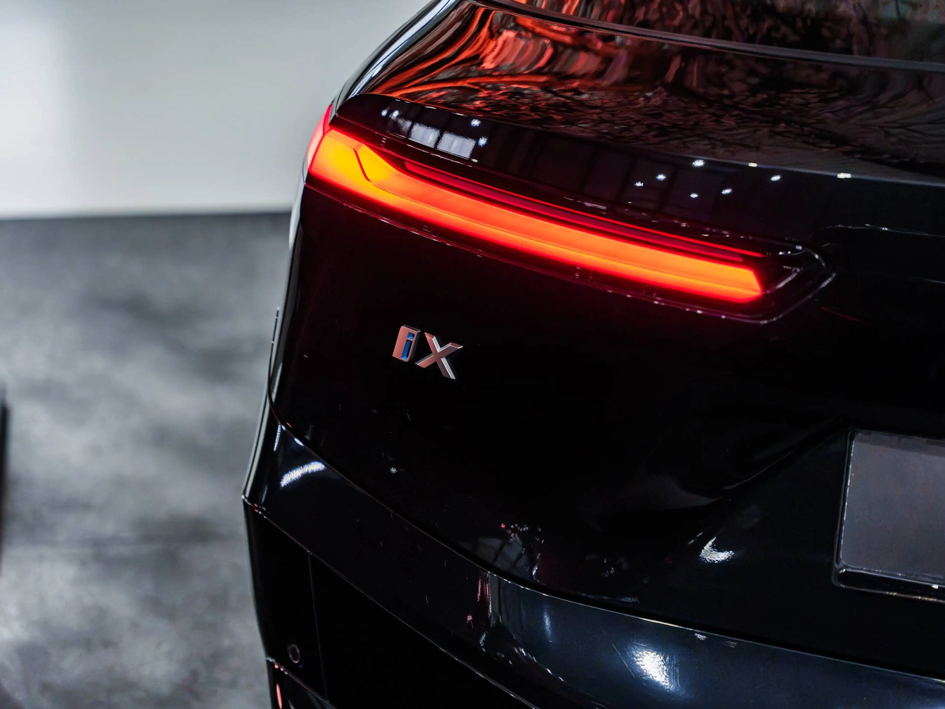 BMW iX xDrive40 - 21" - Driving Assist Pro - 360° - Trekhaak - Comfort Access - 4-Zone - Stoelverwarming — photo 6