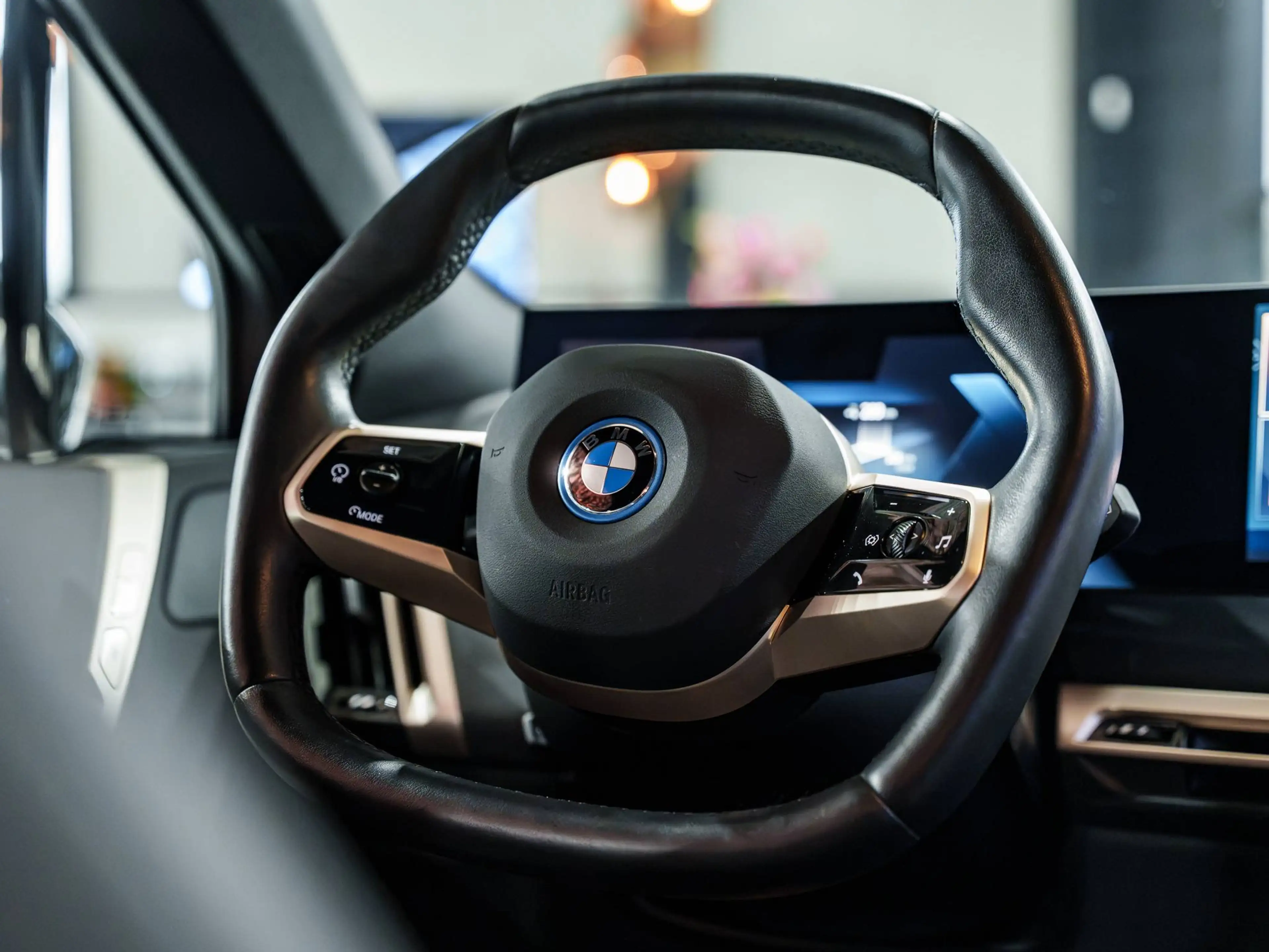 BMW iX xDrive40 - 21" - Driving Assist Pro - 360° - Trekhaak - Comfort Access - 4-Zone - Stoelverwarming — photo 11