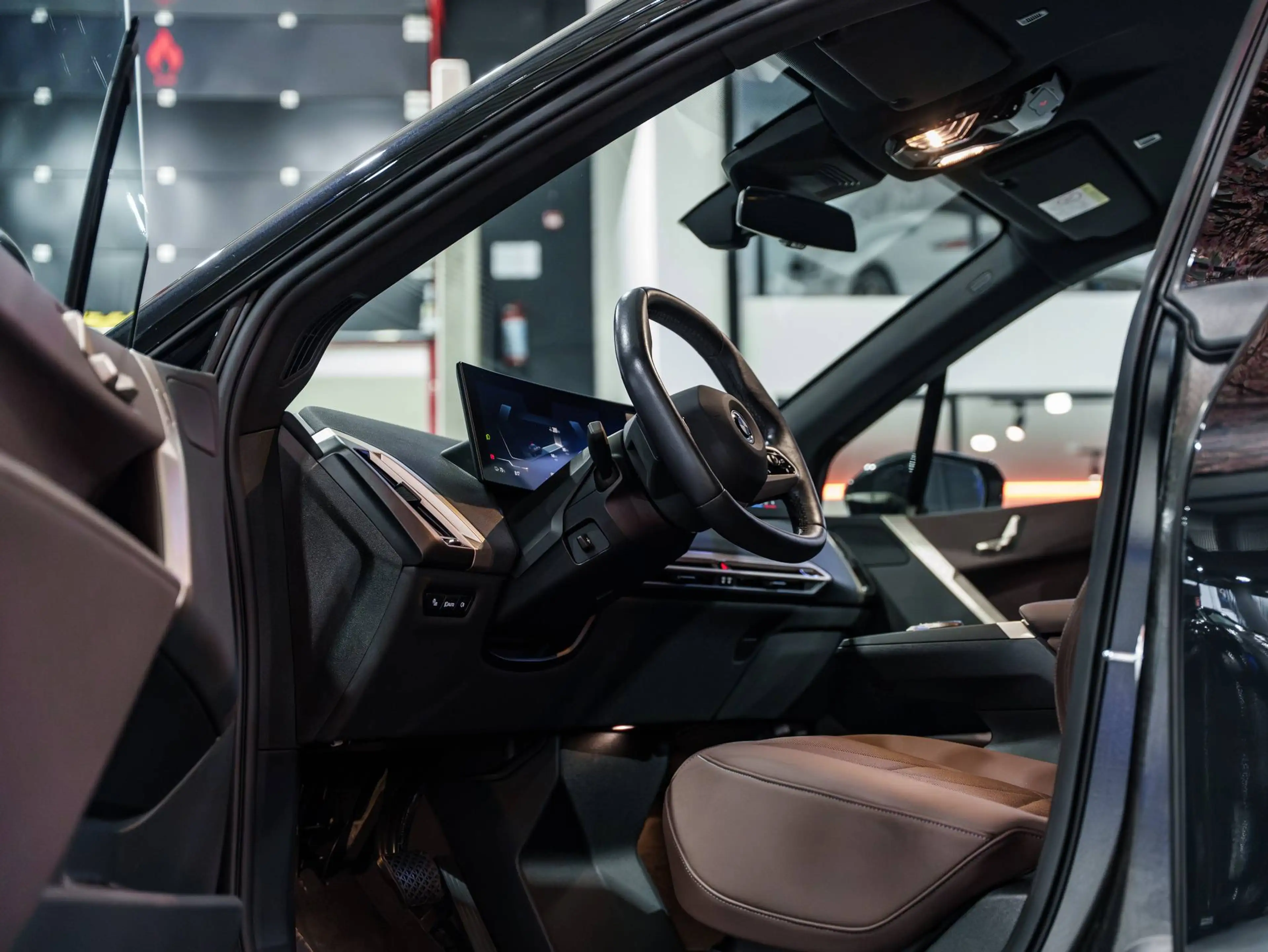 BMW iX xDrive40 - 21" - Driving Assist Pro - 360° - Trekhaak - Comfort Access - 4-Zone - Stoelverwarming — photo 15