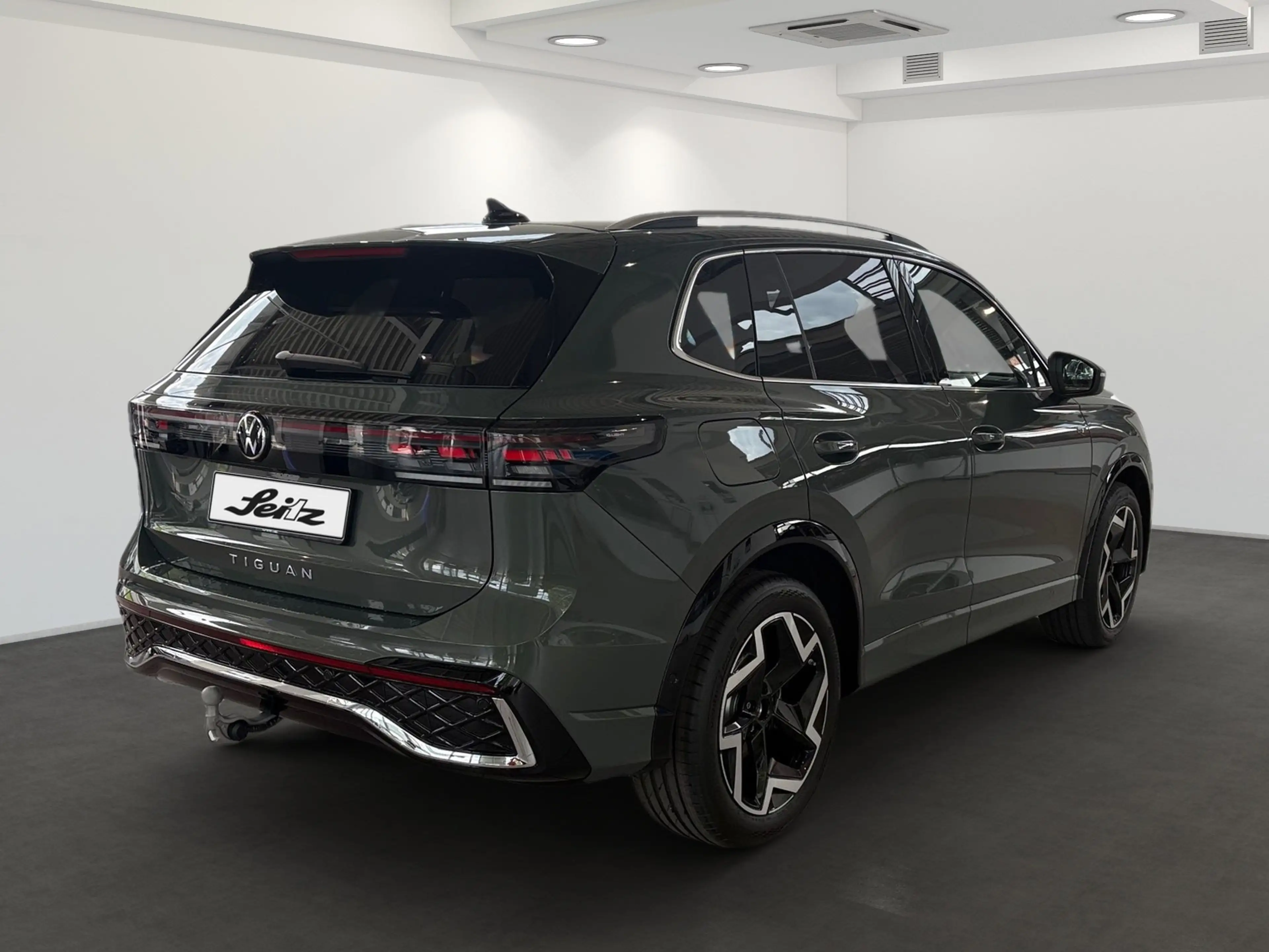Volkswagen Tiguan 1.5 eTSI R-Line *AHK*NAVI*KAMERA* — photo 6