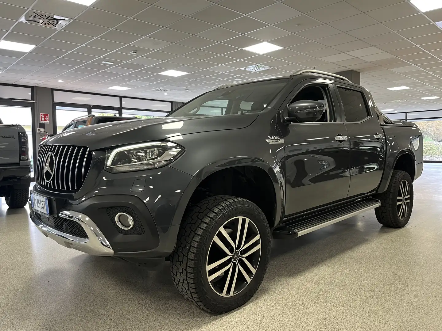 Mercedes-Benz X 350 d Power 4matic auto RIALZATO PrezzoFinito Grau - 1