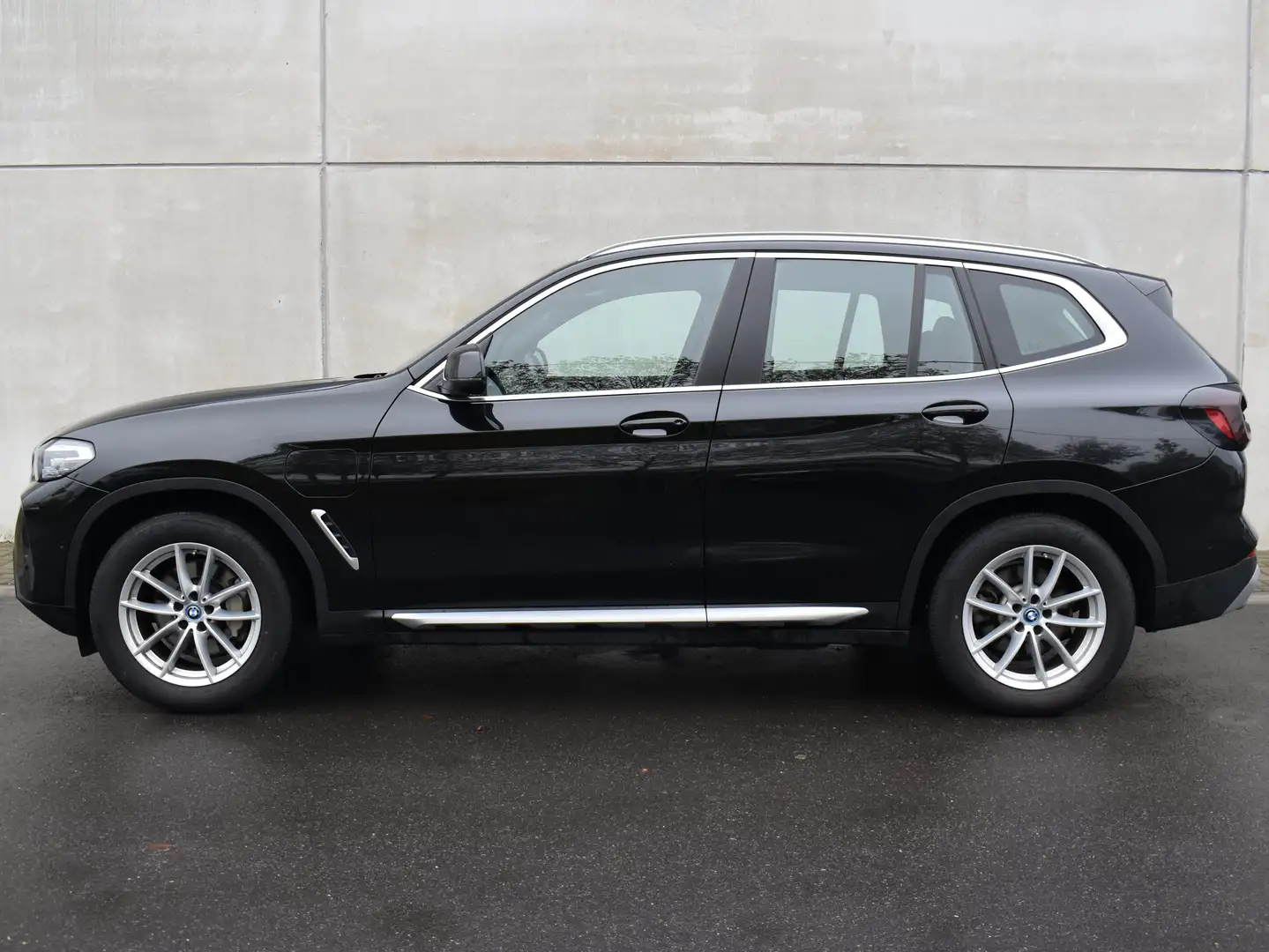 BMW X3 xDrive30e PHEV New 2023 - M Interior VAT Siyah - 2
