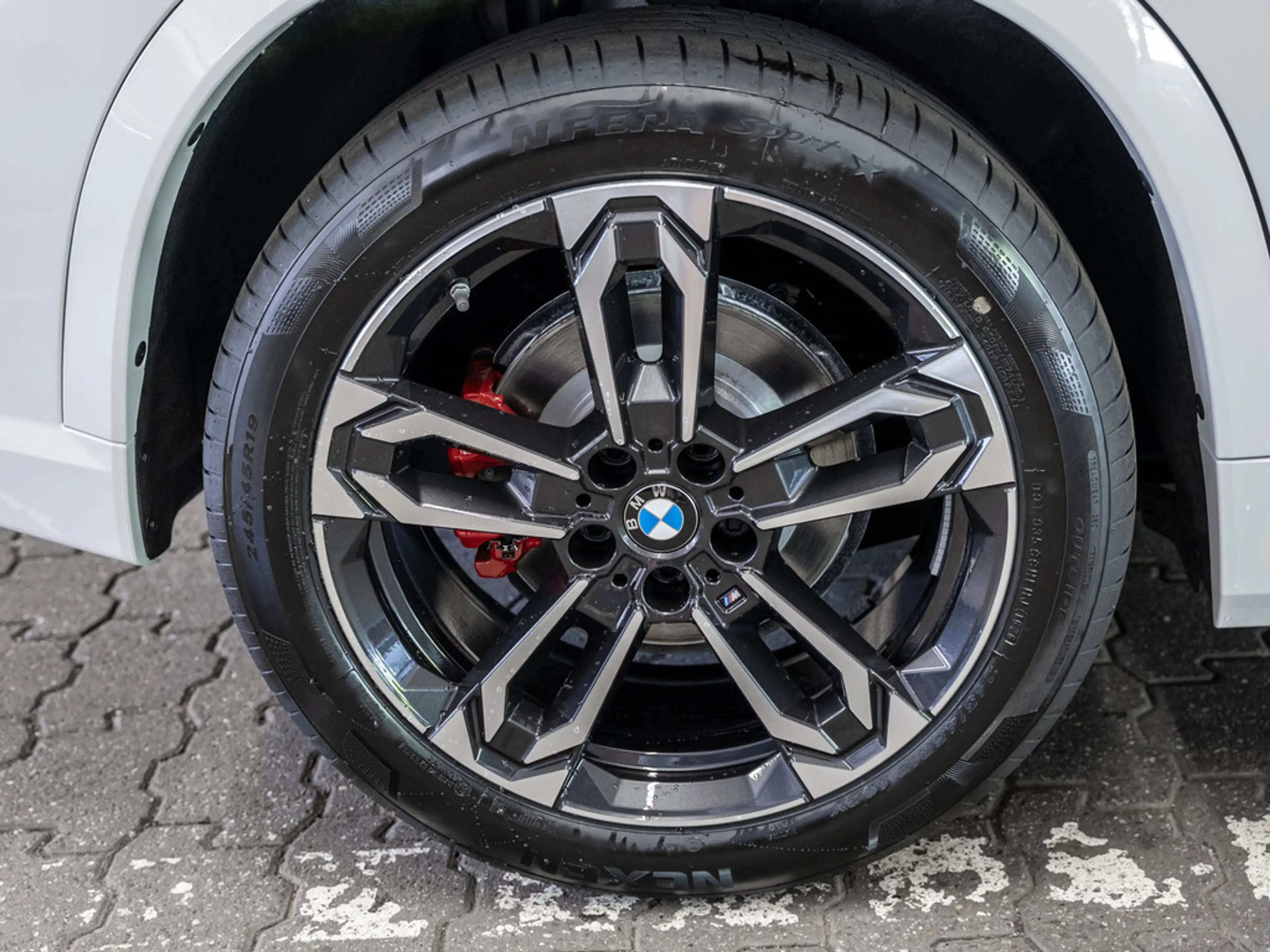 BMW iX1 30 xDrive M-Sport Pro LED ACC AHK NAVI — photo 10