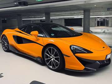 570S Spider