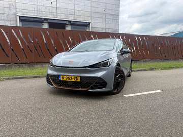 58 kWh 231pk Aut Copper Edition