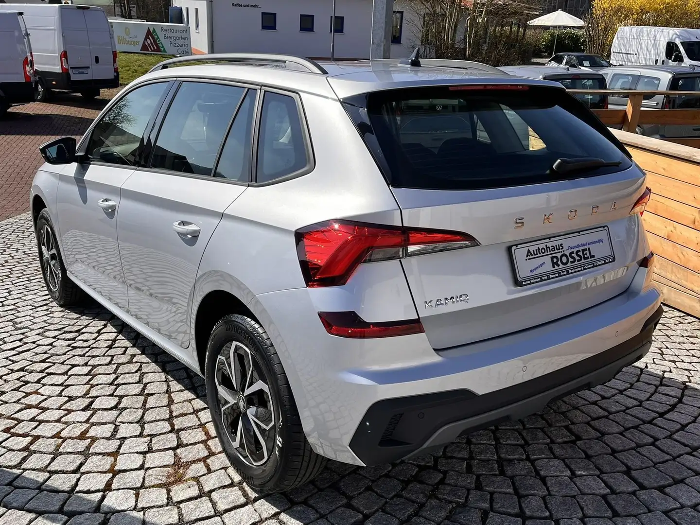 Skoda Kamiq 1.0 TSI DSG Edition Alu 16" LED NSW SHZG Silber - 2
