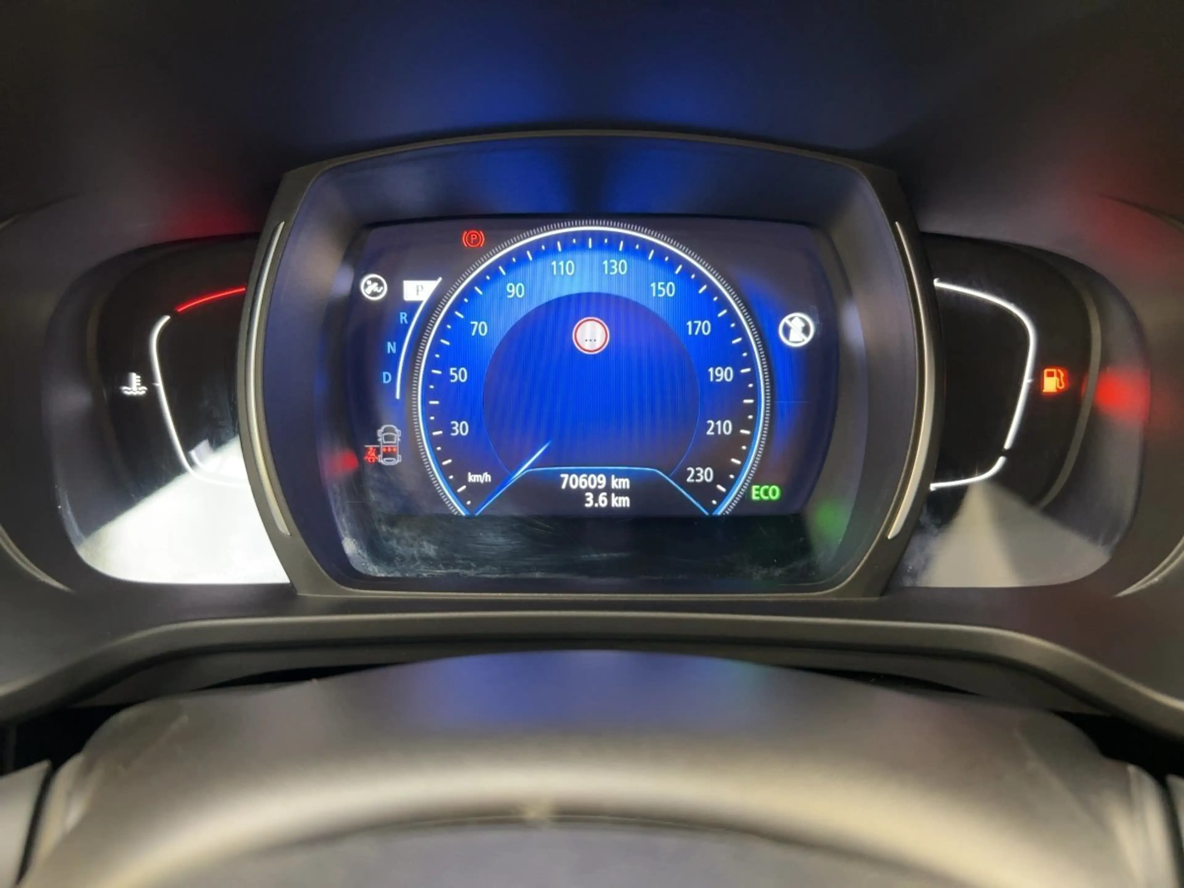 Renault Kadjar BUSINESS EDITION TCe 140 EDC Sitzheizung — photo 13