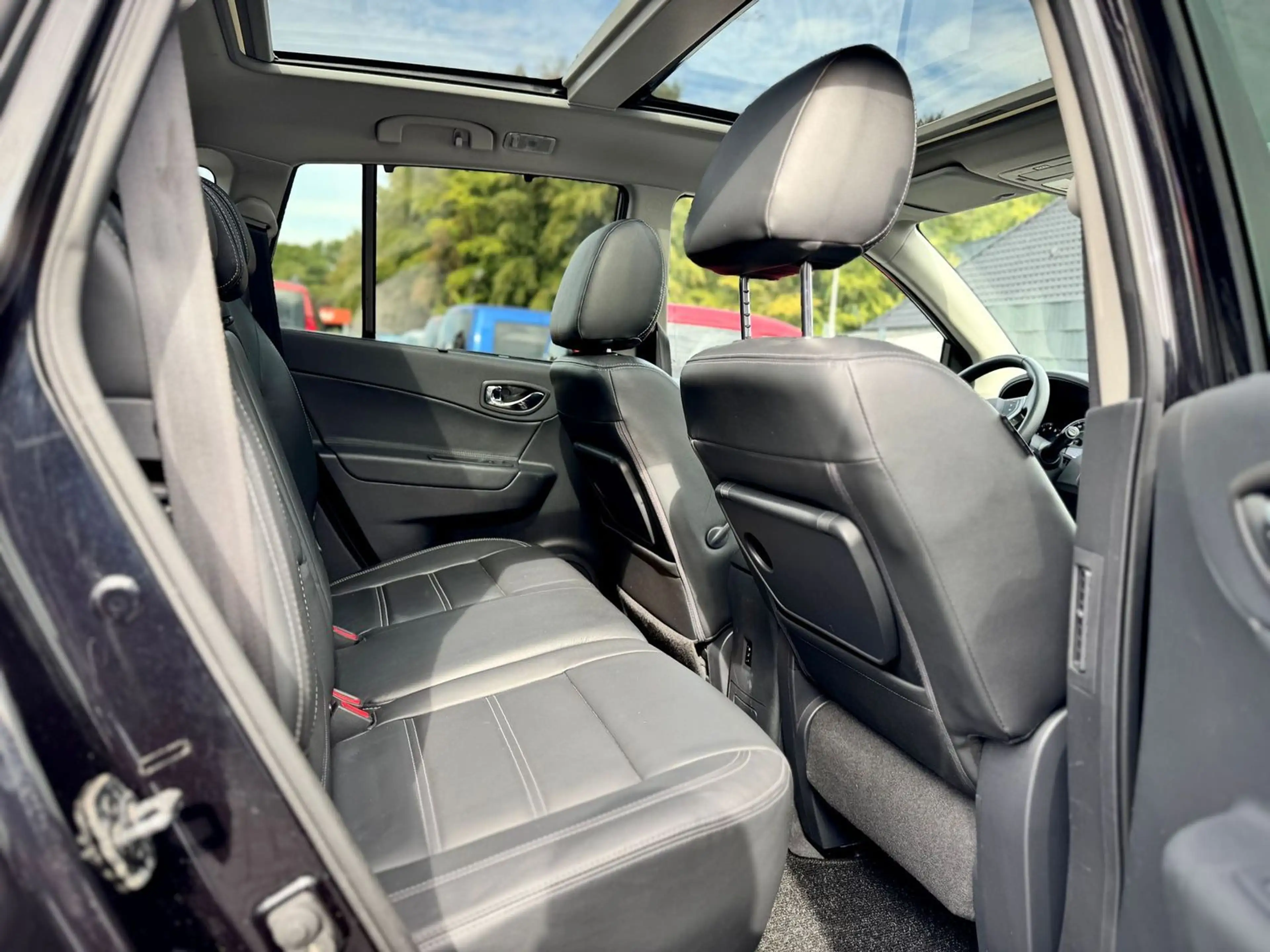 Renault Koleos 4X4 '2.Hand'P-Dach'Aut.'BOSE'Navi'AHK' — photo 13