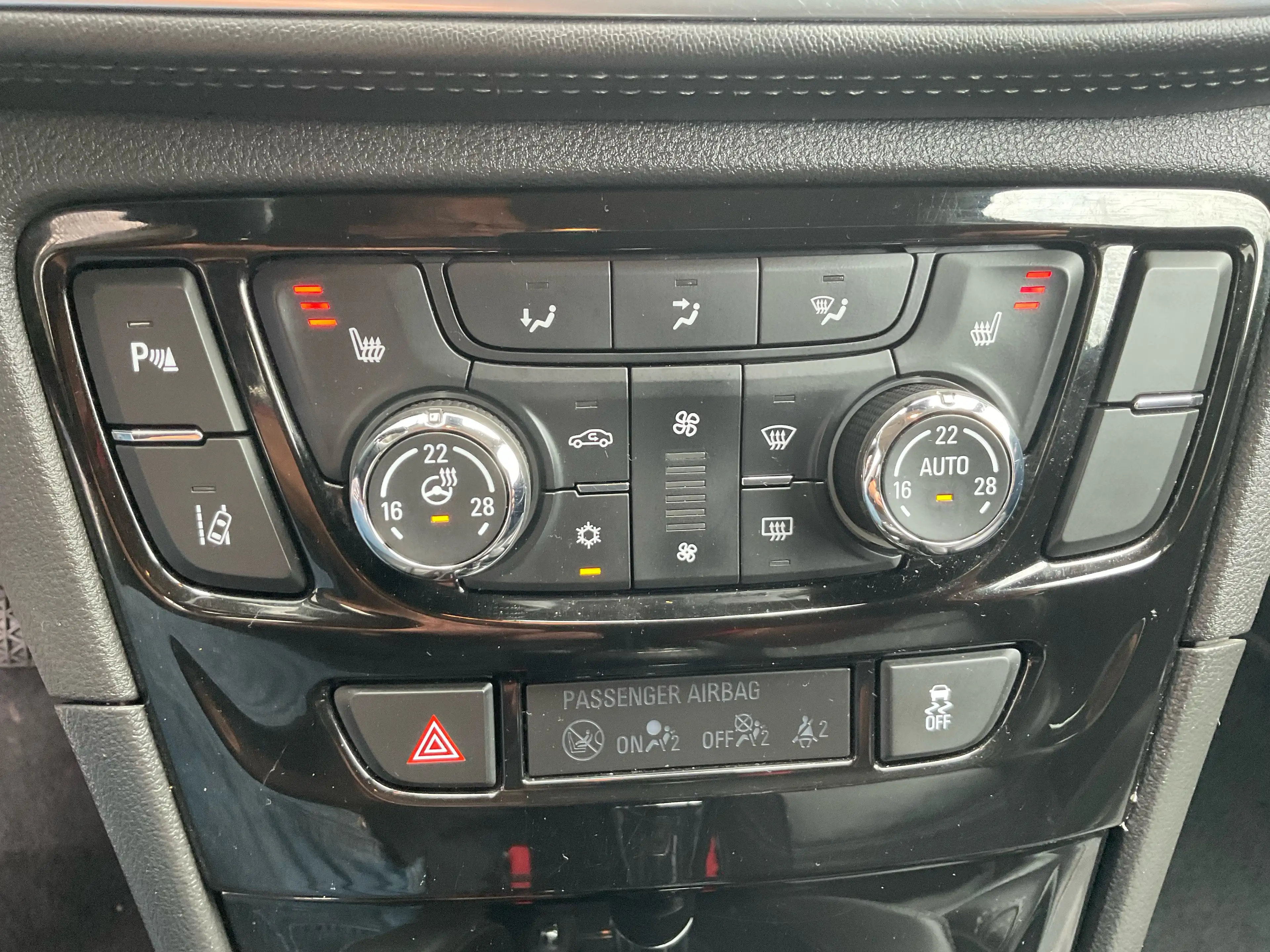 Opel Mokka X 1.4 Turbo Online Edition Automaat — photo 14