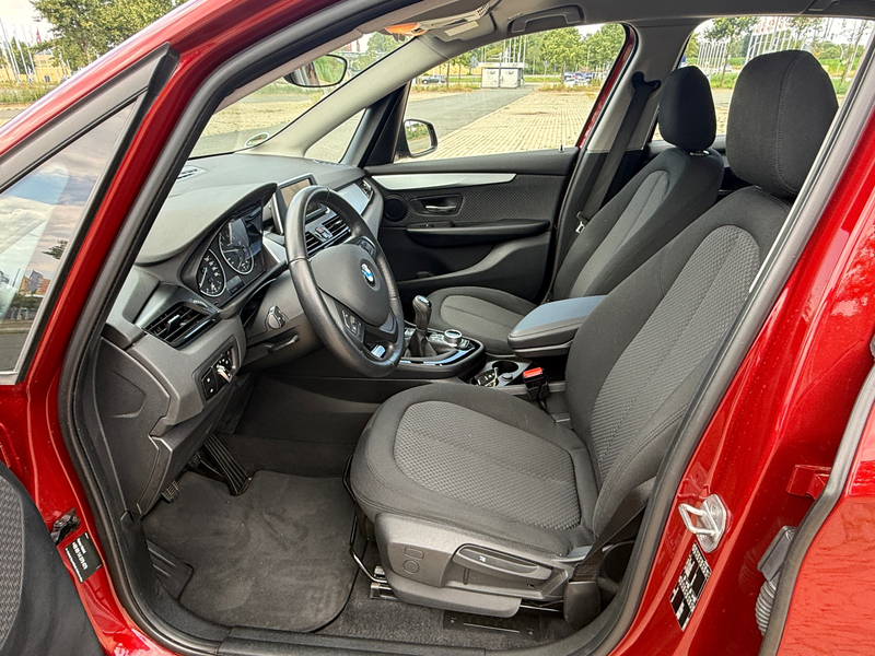 BMW 218 218 i Advantage — photo 11