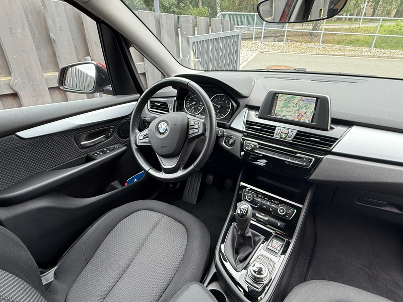 BMW 218 218 i Advantage — photo 14