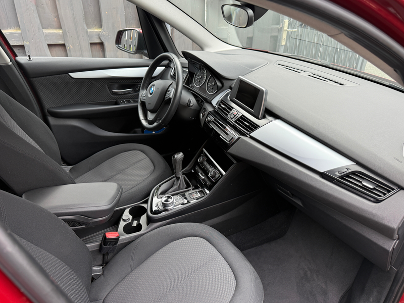 BMW 218 218 i Advantage — photo 15