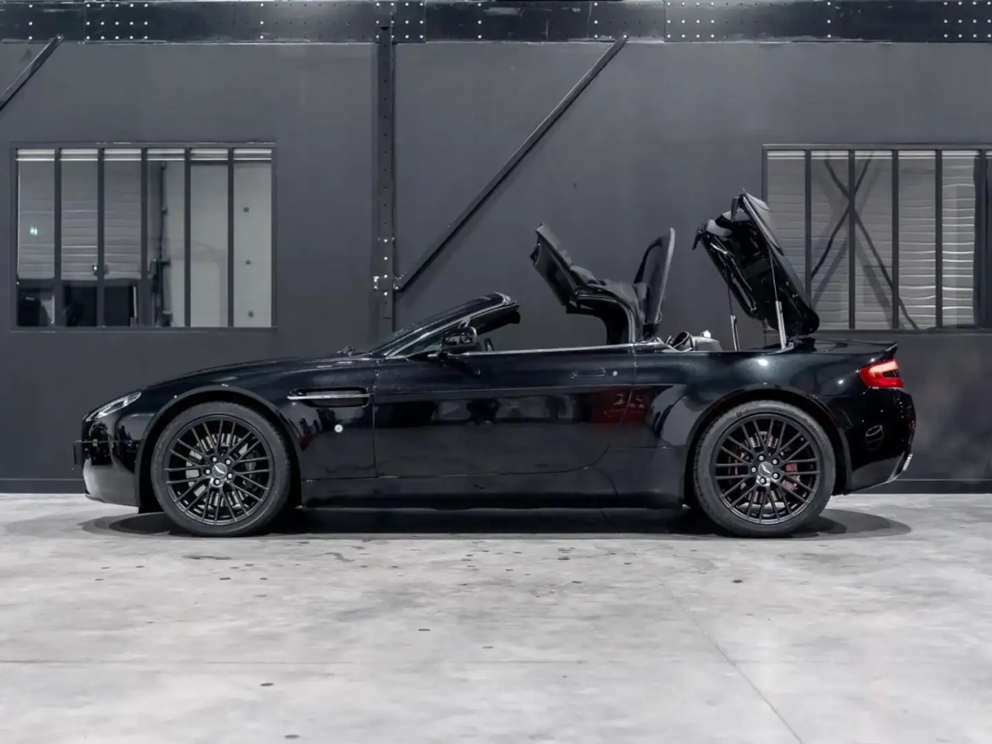 Aston Martin V8 Roadster 4.7l Sportshift - Spicy Motor - 2