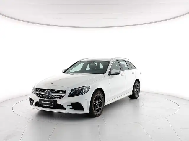 Mercedes-Benz 220 main image