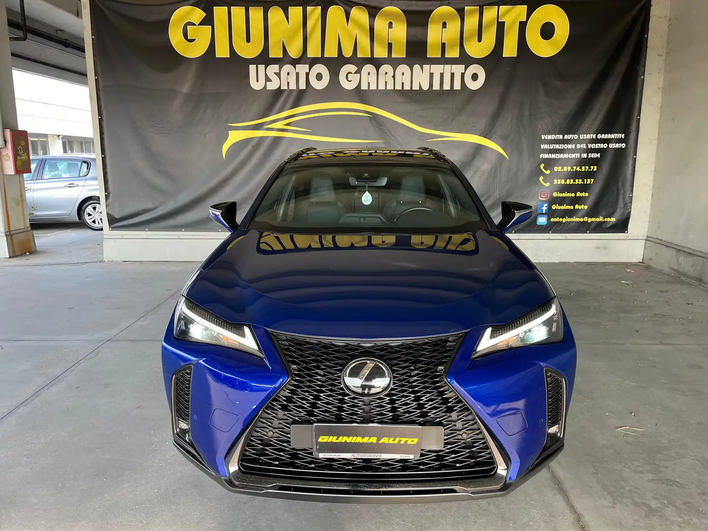 Lexus UX 250h 2.0 F Sport 2wd cvt Blau - 2