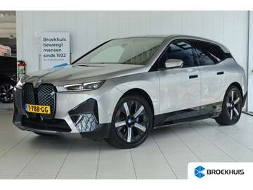 xDrive50 High Executive 112 kWh M-Sport | Driving