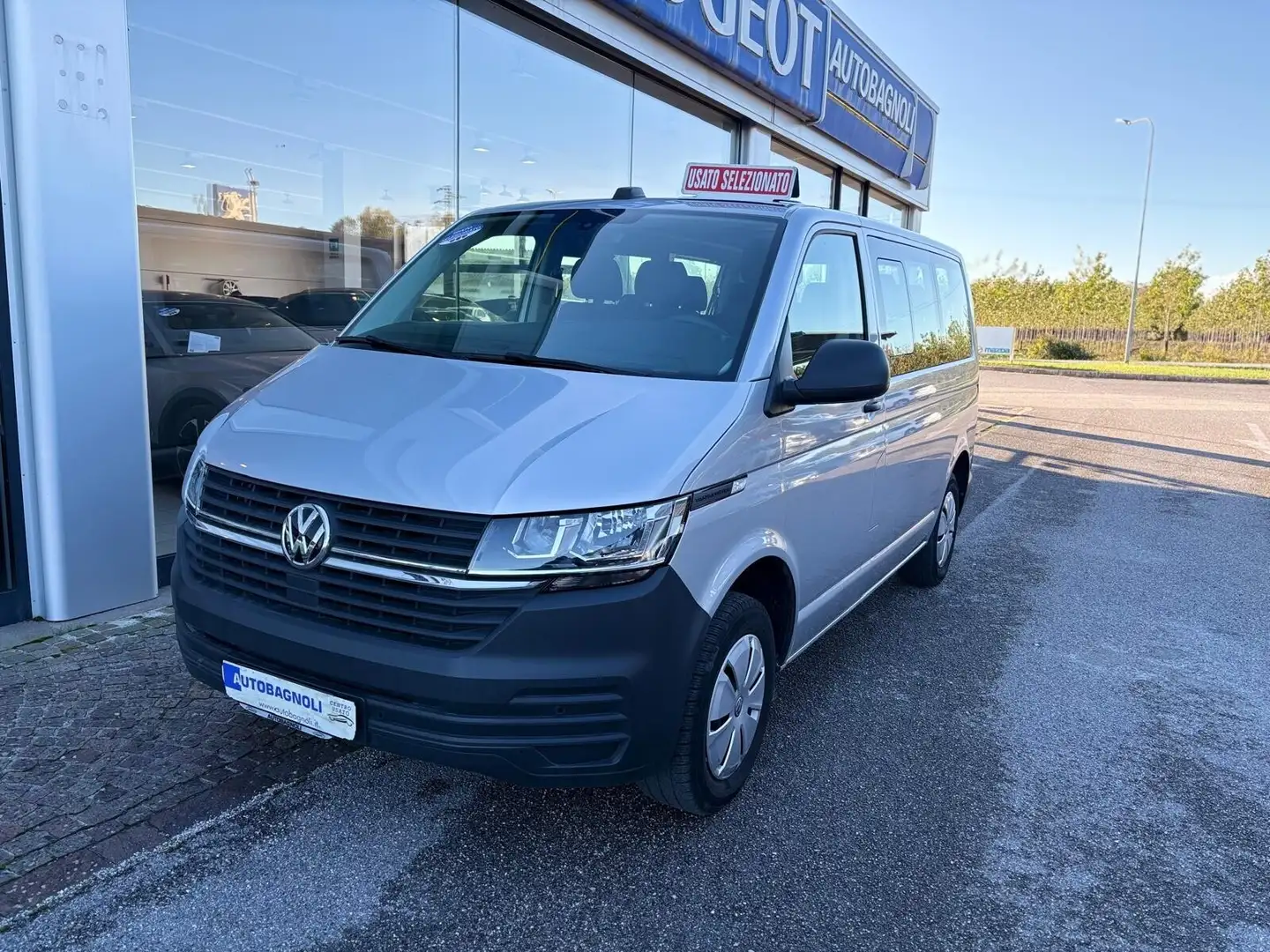 Volkswagen Transporter 2.0 TDI PC Kombi 9 posti Business Серебристый - 1
